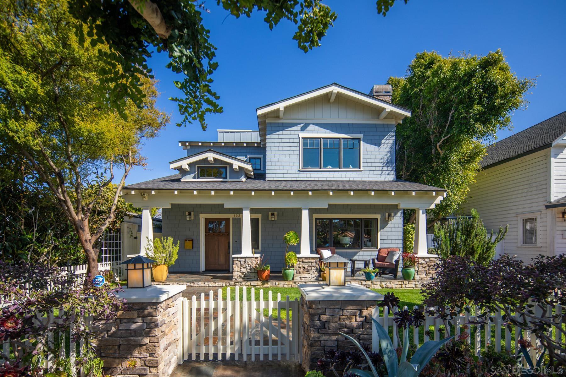 Detail Gallery Image 1 of 1 For 123  H Ave, Coronado,  CA 92118 - 5 Beds | 4 Baths