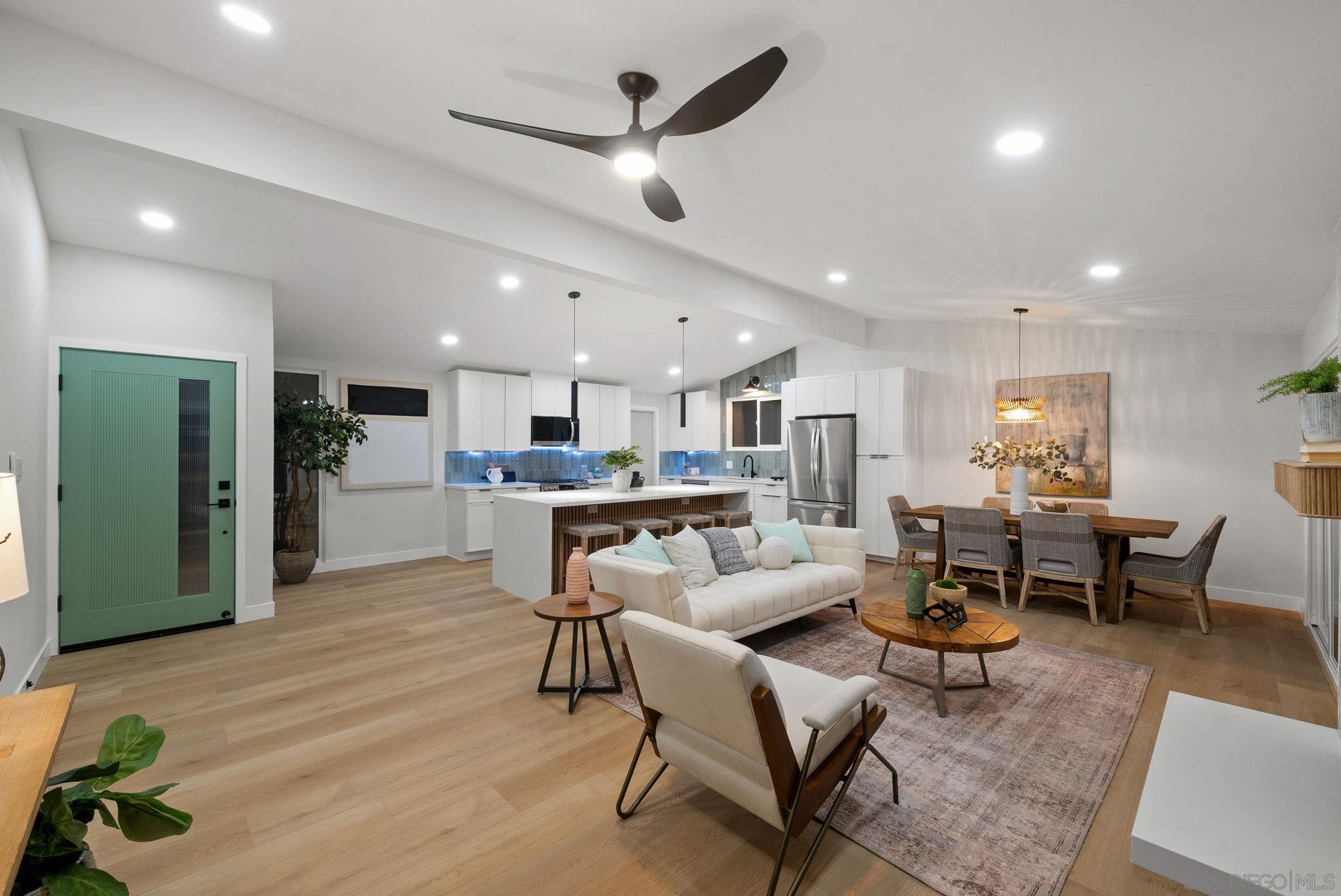 Detail Gallery Image 1 of 1 For 2121  Cardinal Dr, San Diego,  CA 92123 - 3 Beds | 2 Baths