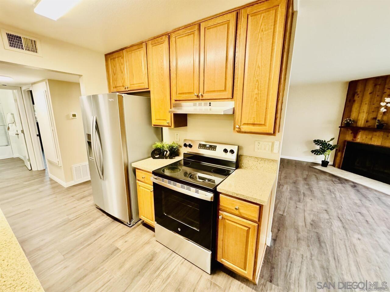 Detail Gallery Image 1 of 1 For 450 W Vermont Ave  #703,  Escondido,  CA 92025 - 1 Beds | 1 Baths