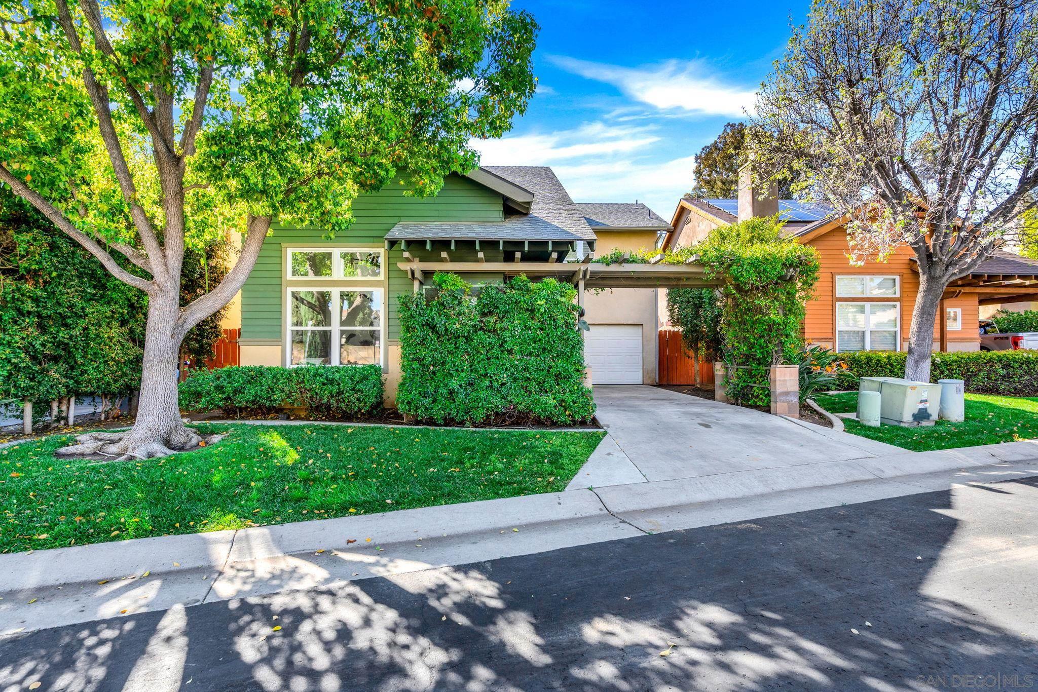 Detail Gallery Image 1 of 1 For 1914  Corner Stone Ct, El Cajon,  CA 92021 - 3 Beds | 2/1 Baths