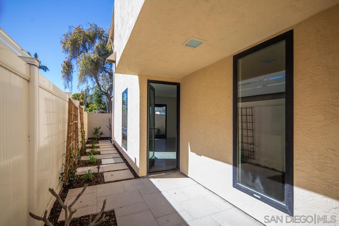 Detail Gallery Image 17 of 17 For 857  F Ave, Coronado,  CA 92118 - 2 Beds | 2 Baths