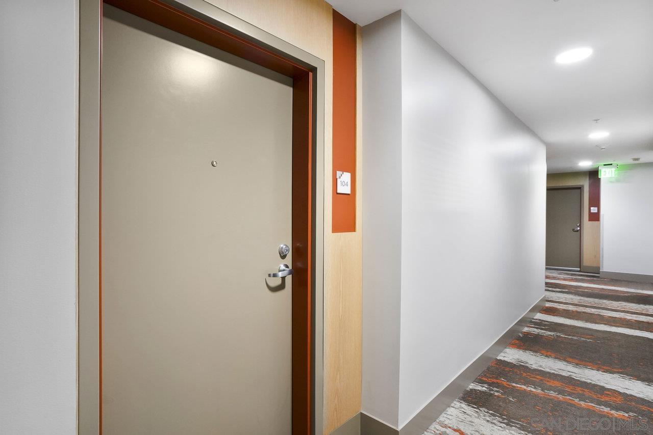 Detail Gallery Image 3 of 27 For 1240  India St  #104,  San Diego,  CA 92101 - 1 Beds | 1/1 Baths