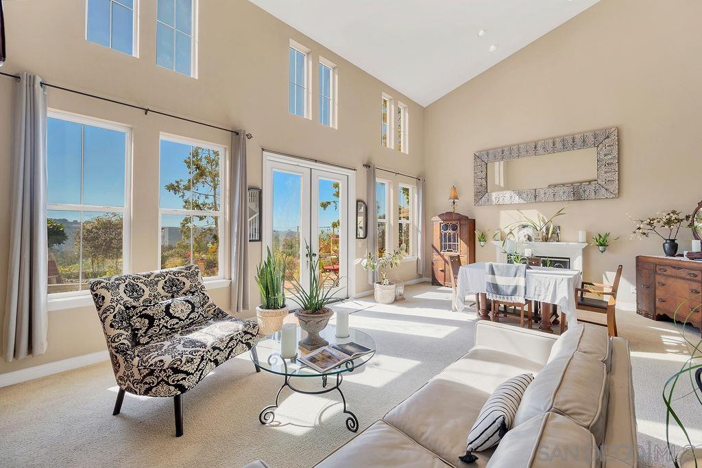 Detail Gallery Image 1 of 1 For 11132  Corte Pleno Verano, San Diego,  CA 92130 - 5 Beds | 4/1 Baths