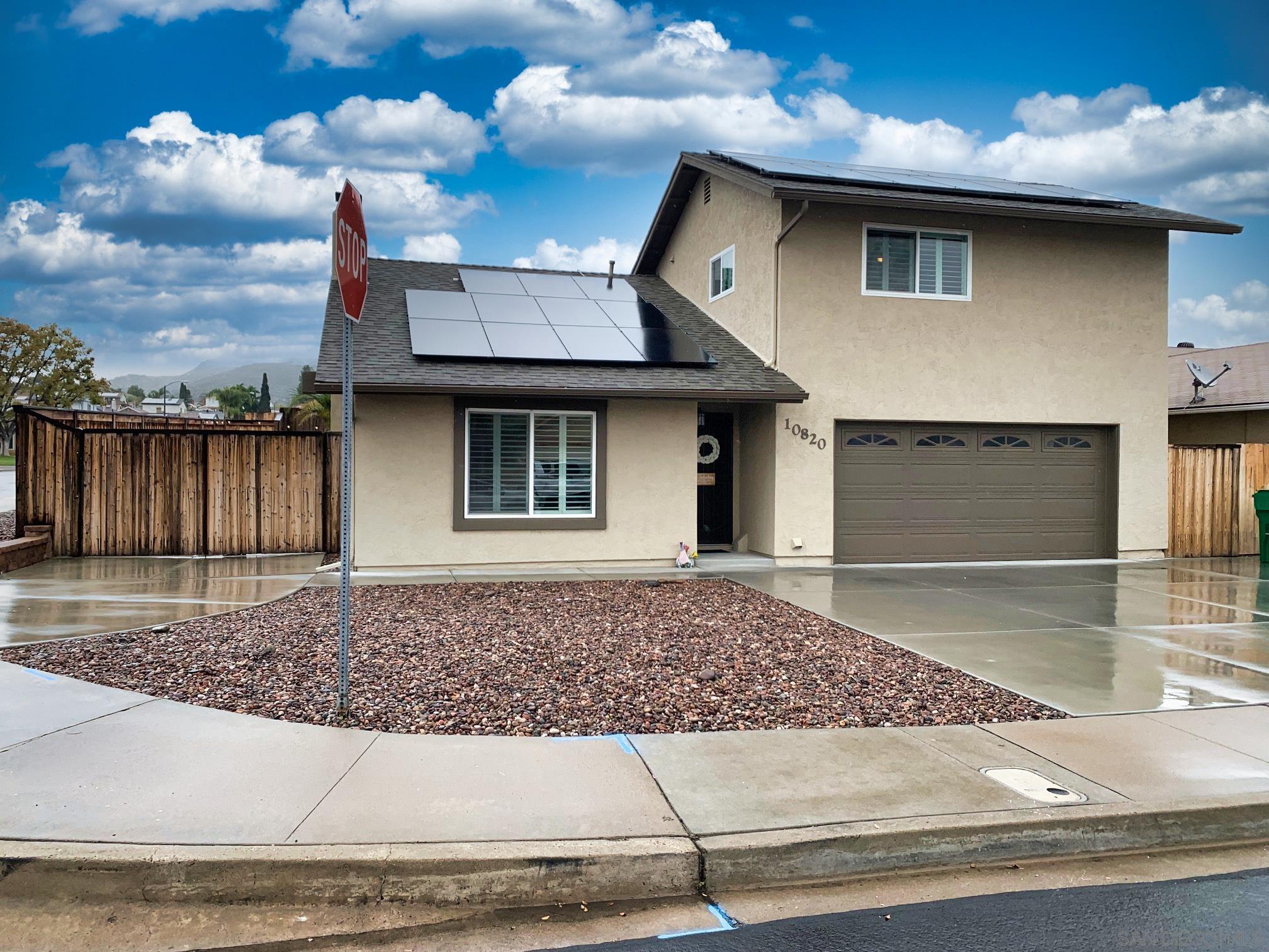 Detail Gallery Image 1 of 1 For 10820  Grand Fork Dr, Santee,  CA 92071 - 5 Beds | 3 Baths