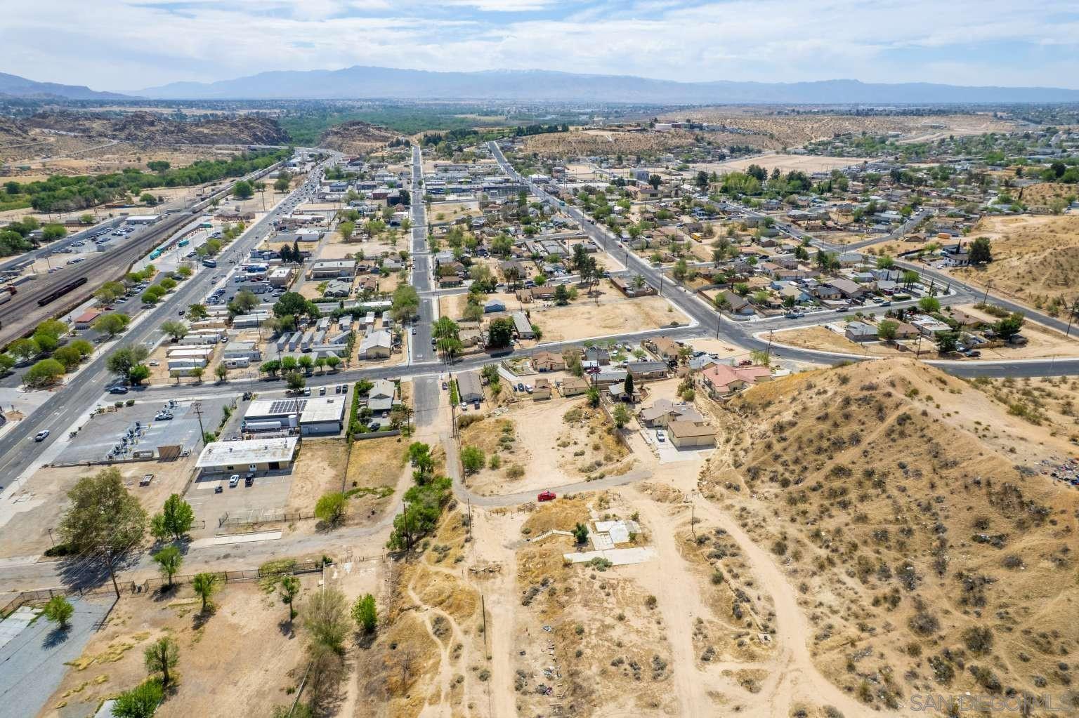 Detail Gallery Image 14 of 41 For , Victorville,  CA 92395 - – Beds | – Baths