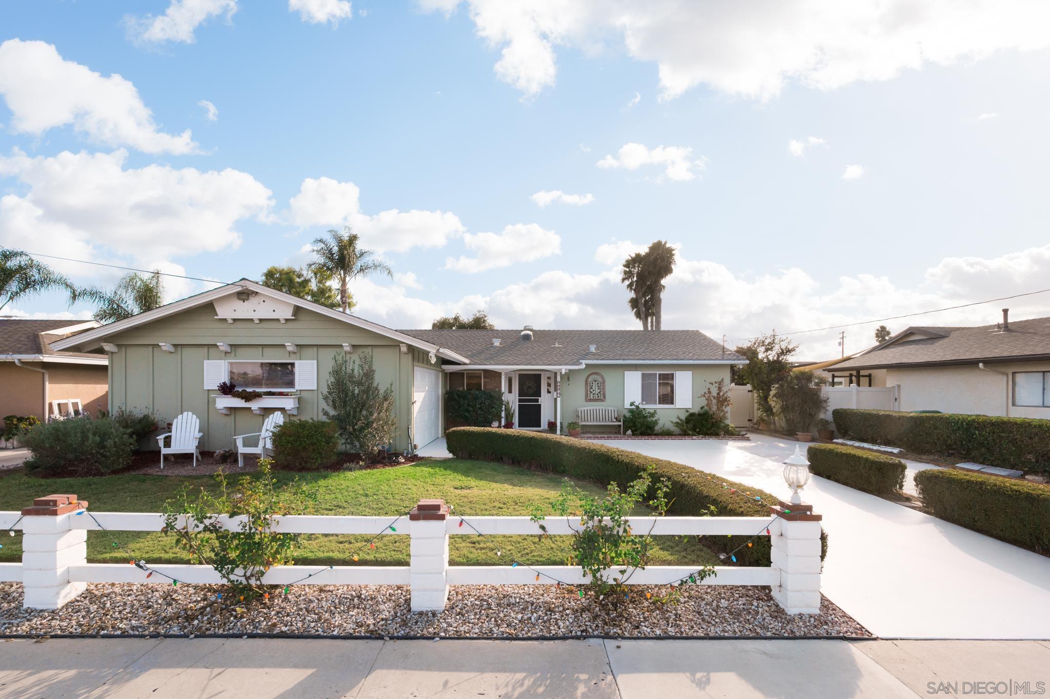 Detail Gallery Image 1 of 1 For 7813  Lake Adlon Dr, San Diego,  CA 92119 - 3 Beds | 2 Baths