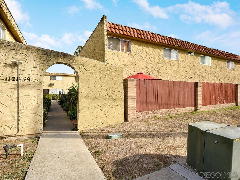 Detail Gallery Image 1 of 1 For 1157  Emerald Ave, El Cajon,  CA 92020 - 2 Beds | 1/1 Baths