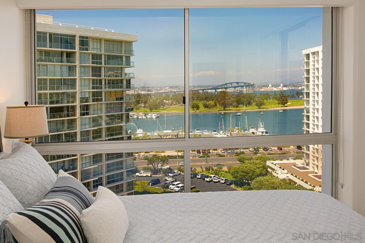 Detail Gallery Image 10 of 14 For 1760  Avenida Del Mundo  1109, Coronado,  CA 92118 - 3 Beds | 3 Baths