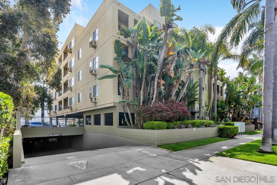 Detail Gallery Image 1 of 1 For 4077  3rd Ave  #208,  San Diego,  CA 92103 - 1 Beds | 1 Baths