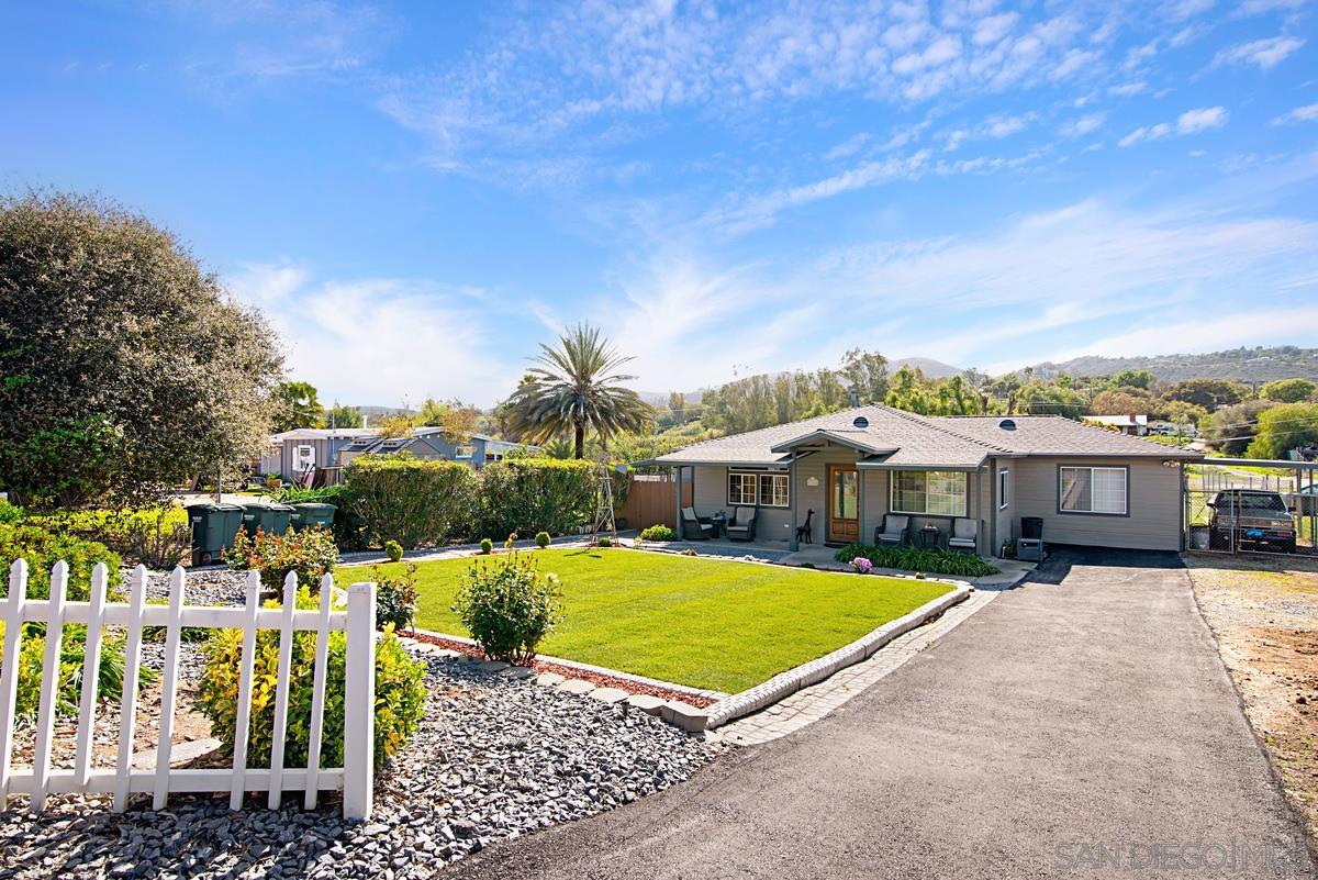 Detail Gallery Image 1 of 1 For 1311  Country Club Dr, Escondido,  CA 92029 - 3 Beds | 1 Baths