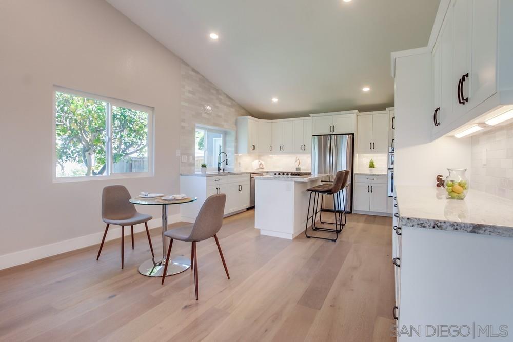 Detail Gallery Image 15 of 68 For 2334  Kimberly Ct, Carlsbad,  CA 92008 - 4 Beds | 2/1 Baths