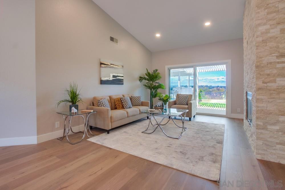 Detail Gallery Image 3 of 68 For 2334  Kimberly Ct, Carlsbad,  CA 92008 - 4 Beds | 2/1 Baths