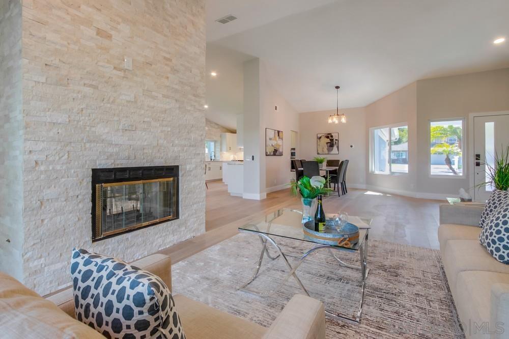 Detail Gallery Image 6 of 68 For 2334  Kimberly Ct, Carlsbad,  CA 92008 - 4 Beds | 2/1 Baths