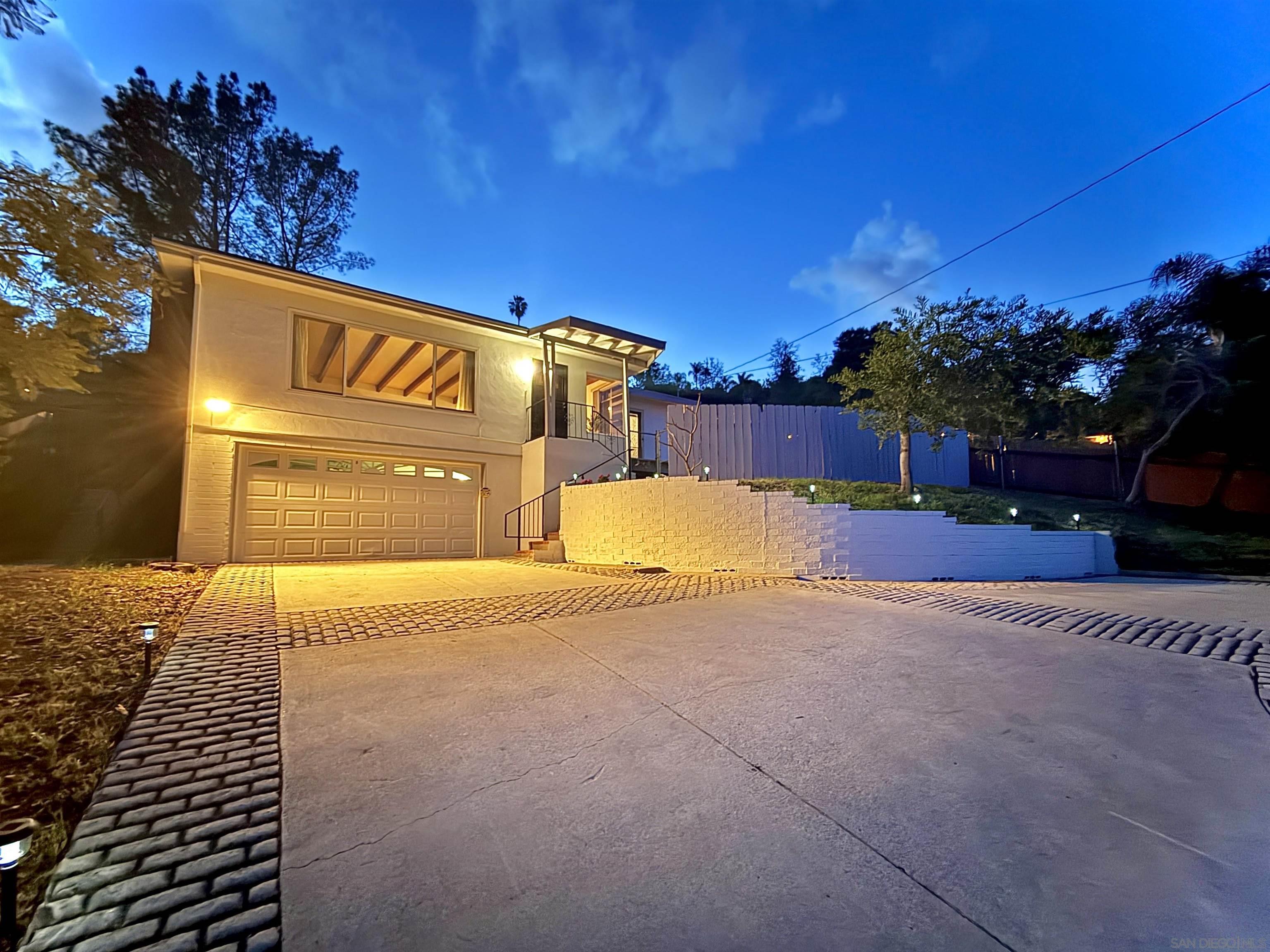 Detail Gallery Image 1 of 1 For 4124  Bancroft Dr, La Mesa,  CA 91941 - 3 Beds | 2 Baths