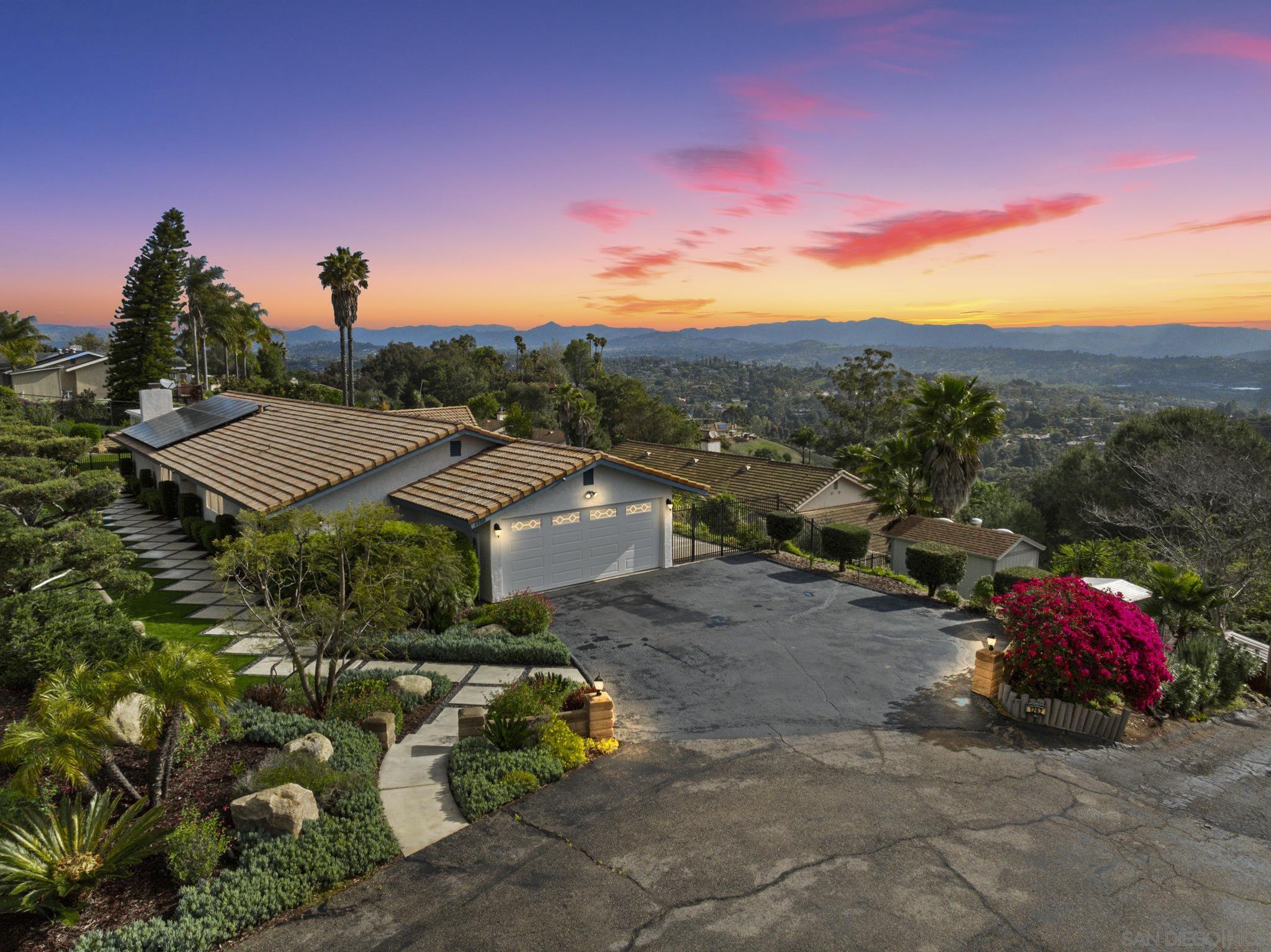 Detail Gallery Image 1 of 1 For 1150  via Privada, Escondido,  CA 92029 - 4 Beds | 3 Baths