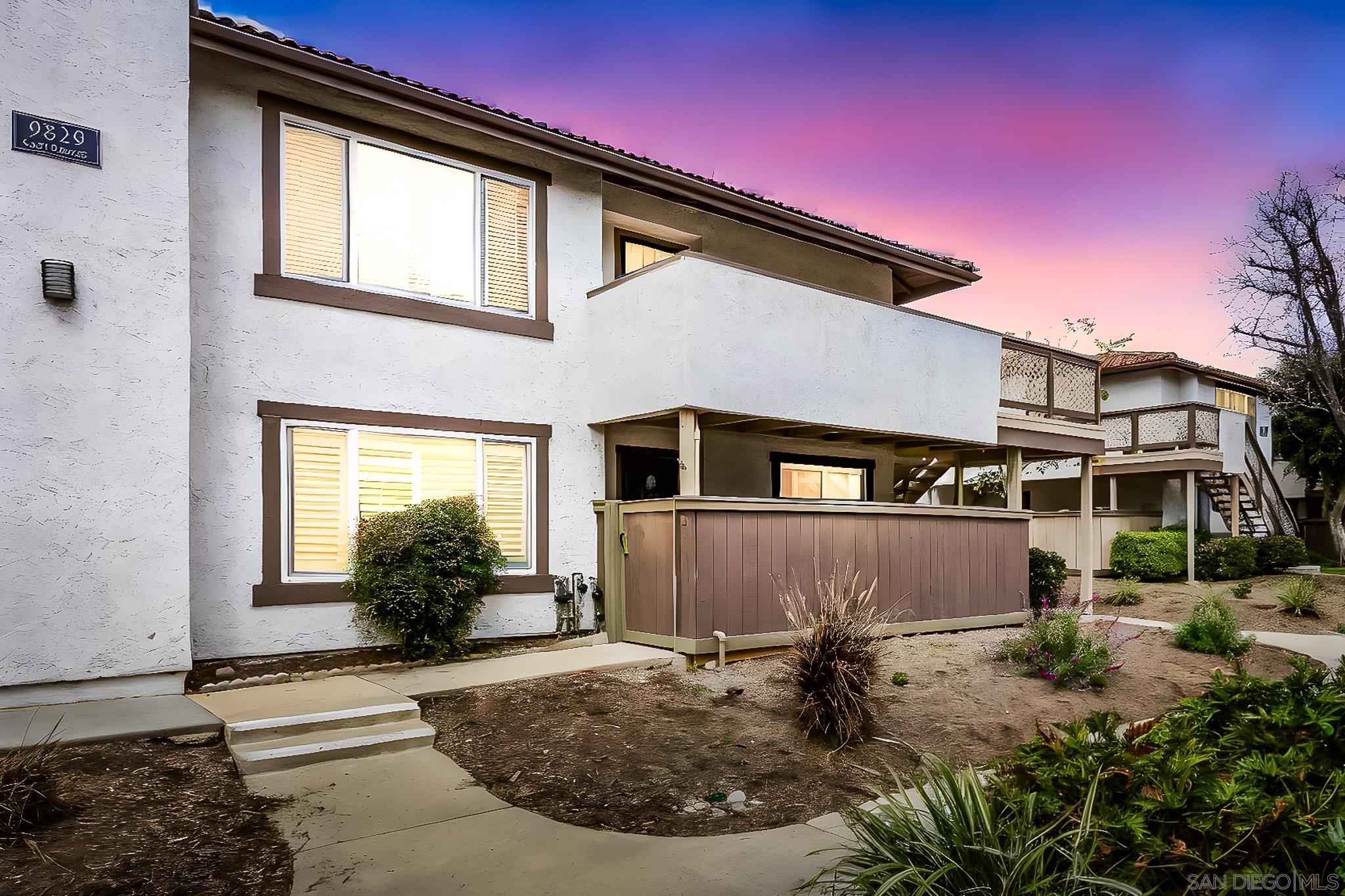 Detail Gallery Image 1 of 1 For 9829  Caspi Gardens Dr  #3,  Santee,  CA 92071 - 3 Beds | 2 Baths