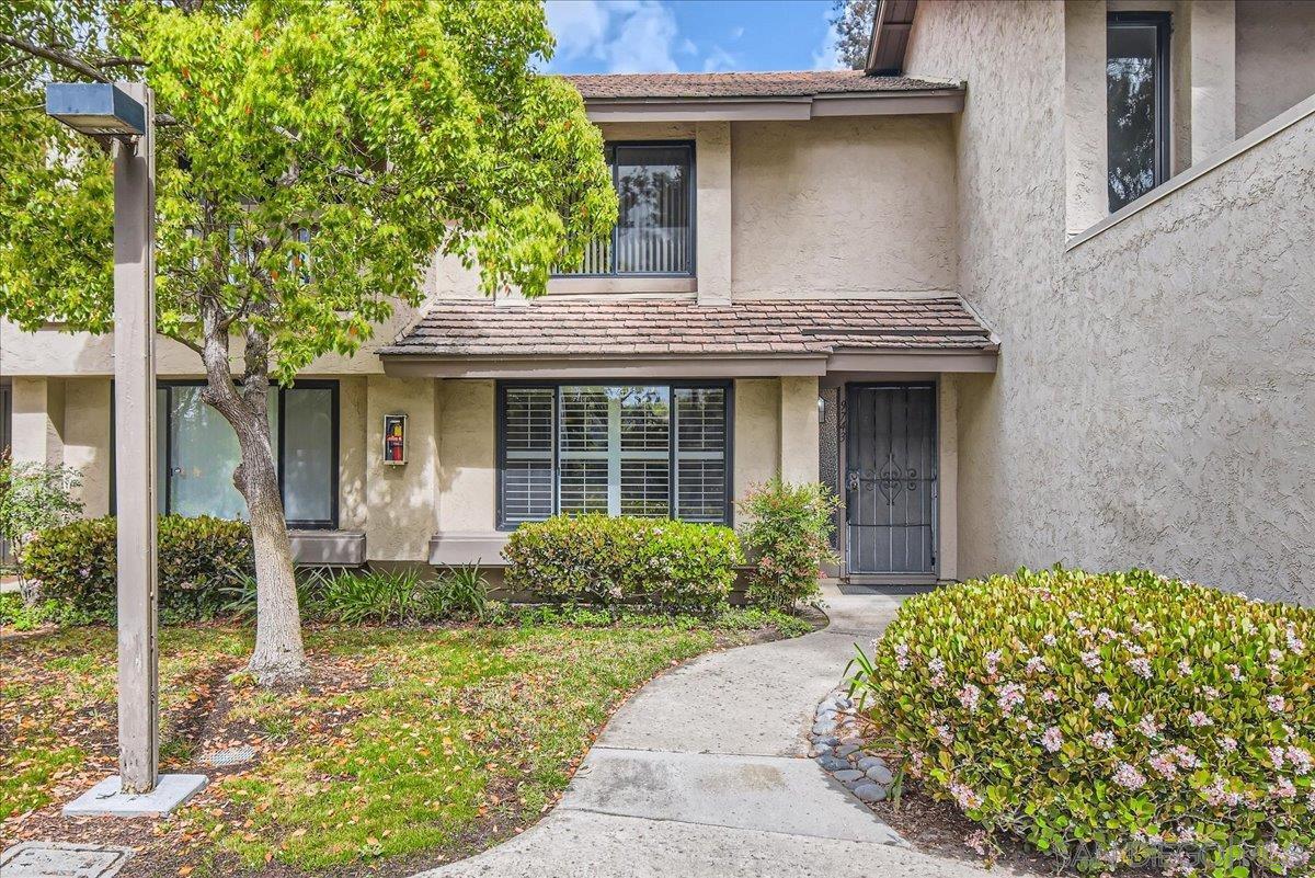 Detail Gallery Image 1 of 1 For 9743  Caminito Del Marfil, San Diego,  CA 92124 - 3 Beds | 2/1 Baths