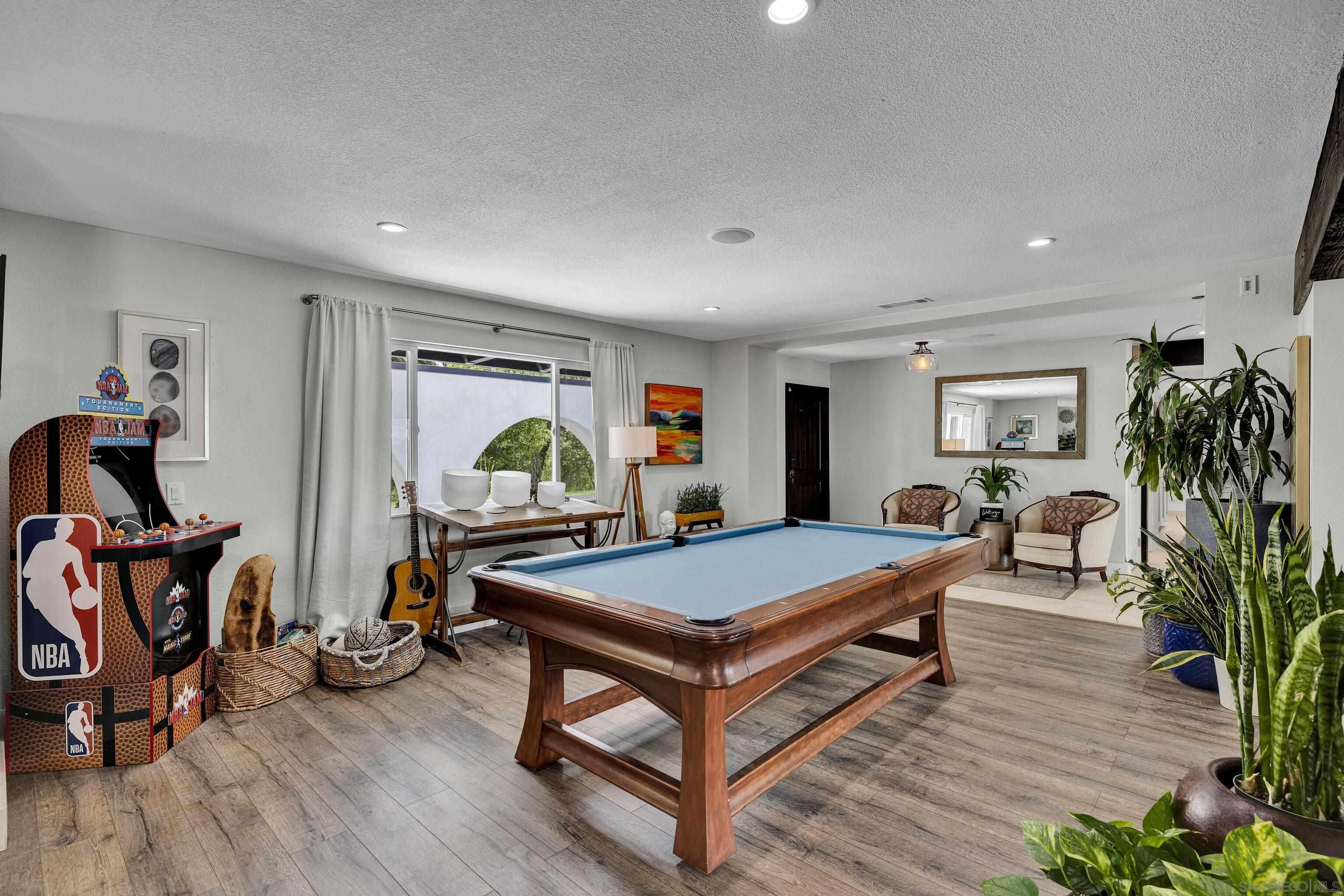 Detail Gallery Image 4 of 64 For 37389  Avenida Chapala, Temecula,  CA 92592 - 4 Beds | 3/1 Baths