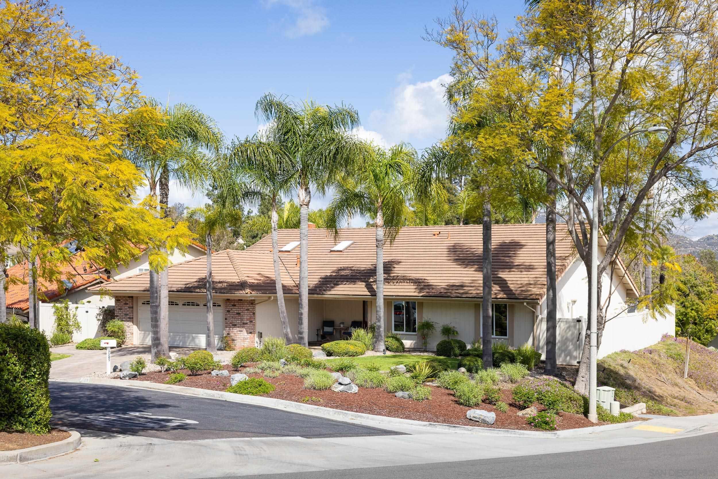 Detail Gallery Image 1 of 1 For 17205  Vendor Pl, Poway,  CA 92064 - 4 Beds | 2 Baths