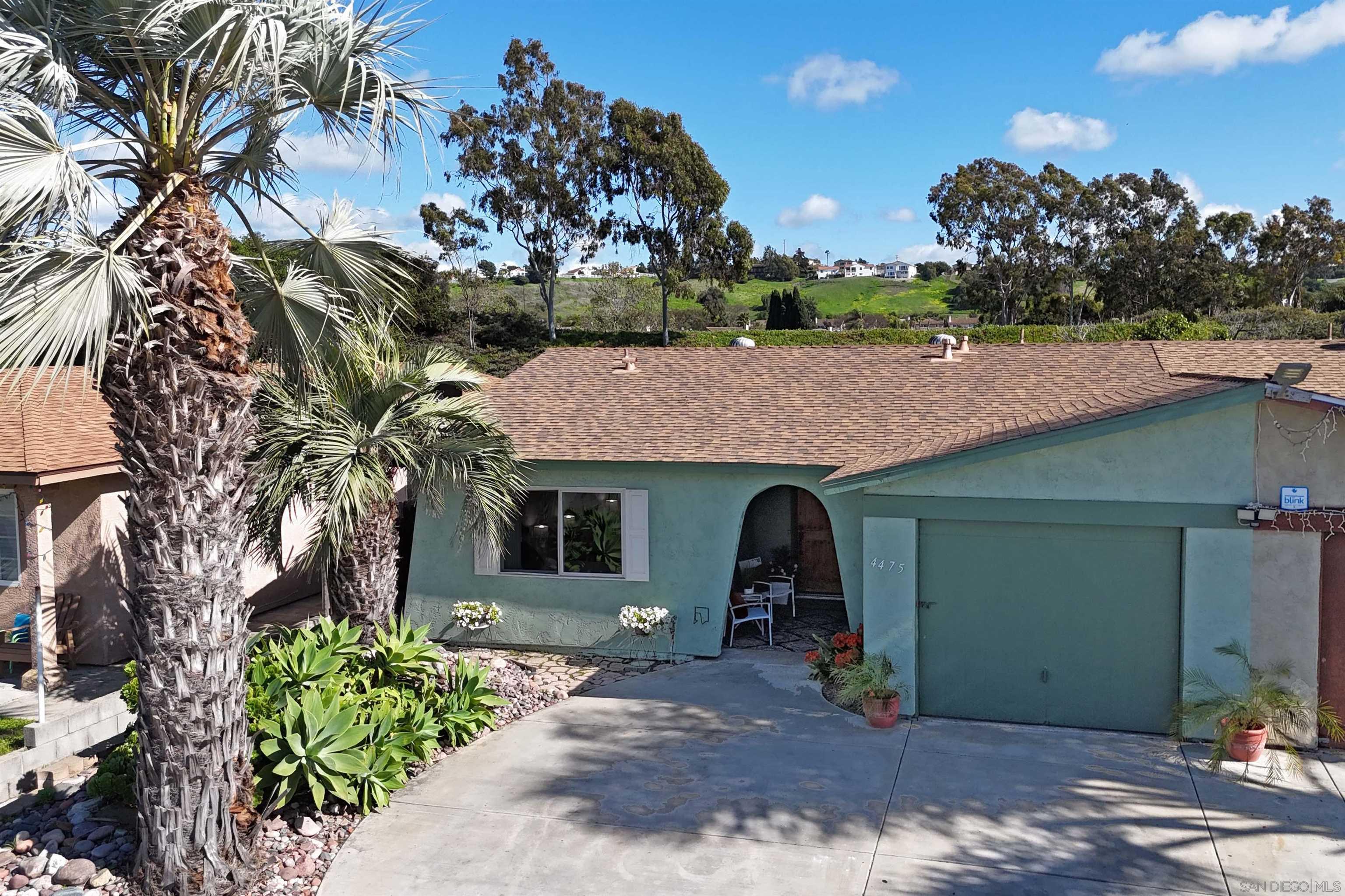 Detail Gallery Image 1 of 1 For 4475  Estada Dr, Oceanside,  CA 92057 - 2 Beds | 1 Baths