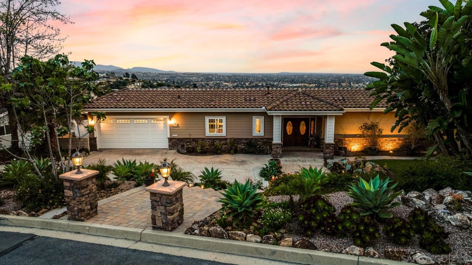 Detail Gallery Image 1 of 1 For 6415  Crystalaire Dr, San Diego,  CA 92120 - 4 Beds | 2/1 Baths