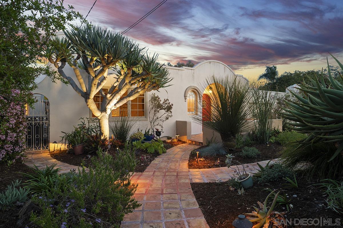 Detail Gallery Image 1 of 1 For 3683  Albatross St, San Diego,  CA 92103 - 5 Beds | 2 Baths