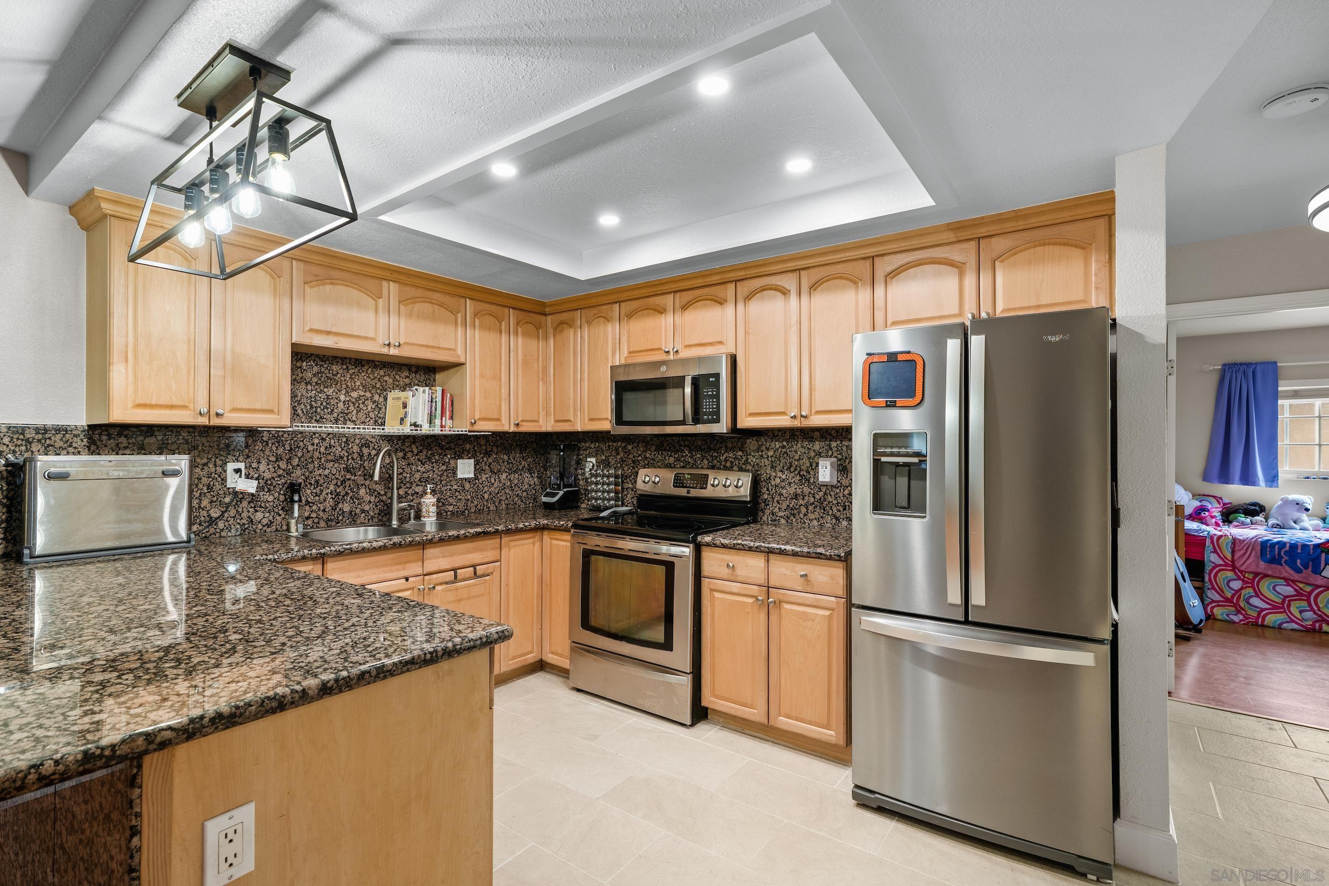 Detail Gallery Image 1 of 1 For 2219  Burroughs St  #11,  San Diego,  CA 92111 - 2 Beds | 1 Baths