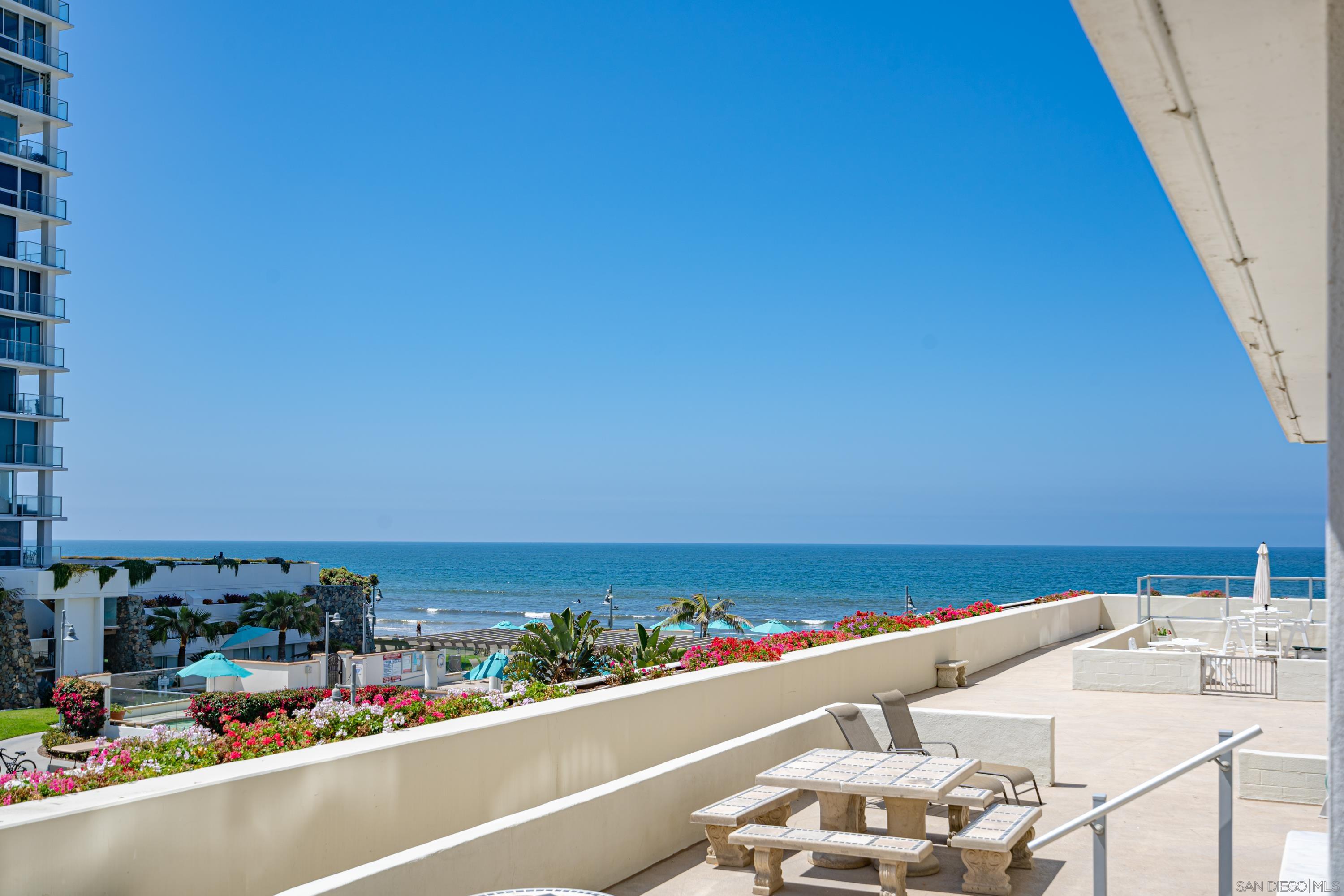 Detail Gallery Image 1 of 1 For 1730  Avenida Del Mundo  #101,  Coronado,  CA 92118 - 1 Beds | 1 Baths