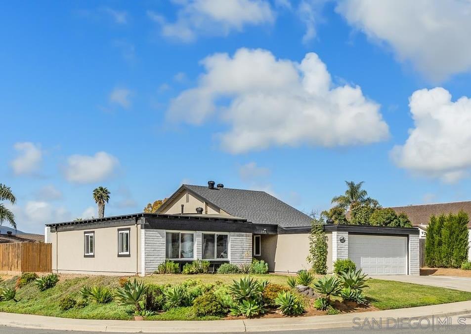 Detail Gallery Image 1 of 1 For 1461  Paseo Alegre, San Marcos,  CA 92069 - 4 Beds | 2 Baths