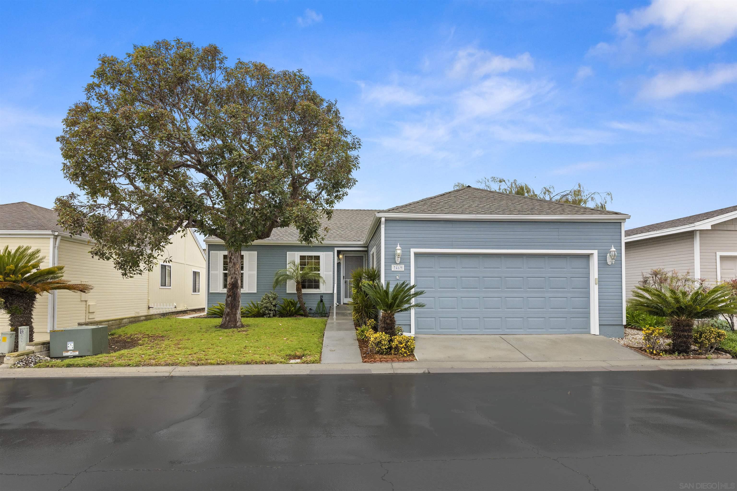 Detail Gallery Image 1 of 1 For 3469  Carnelian Ln, Oceanside,  CA 92056 - 2 Beds | 2 Baths