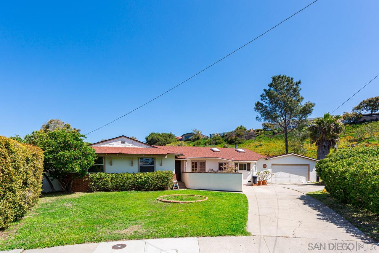 Detail Gallery Image 1 of 1 For 4822  Penrose Court, San Diego,  CA 92110 - 3 Beds | 2 Baths