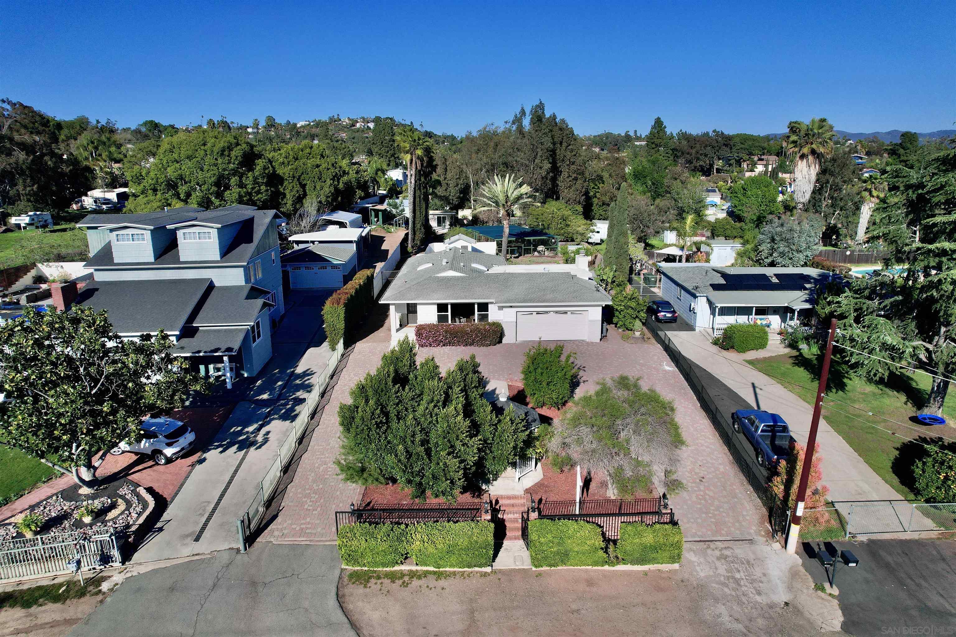 Detail Gallery Image 1 of 1 For 4111  Calavo Dr, La Mesa,  CA 91941 - 4 Beds | 2/1 Baths