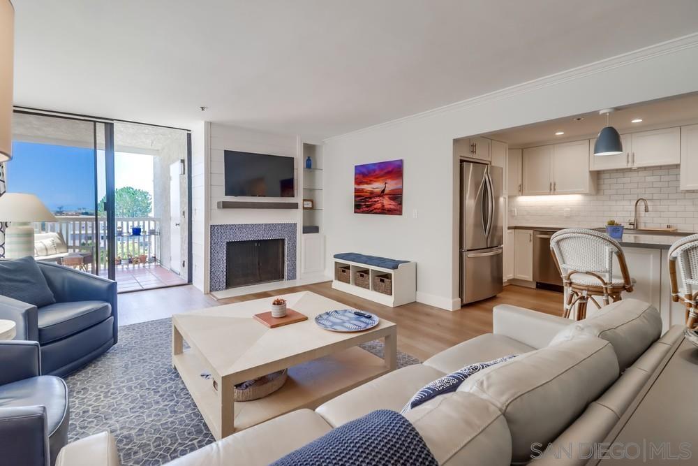 Detail Gallery Image 1 of 1 For 4016  Gresham Street  #B3,  San Diego,  CA 92109 - 2 Beds | 2 Baths