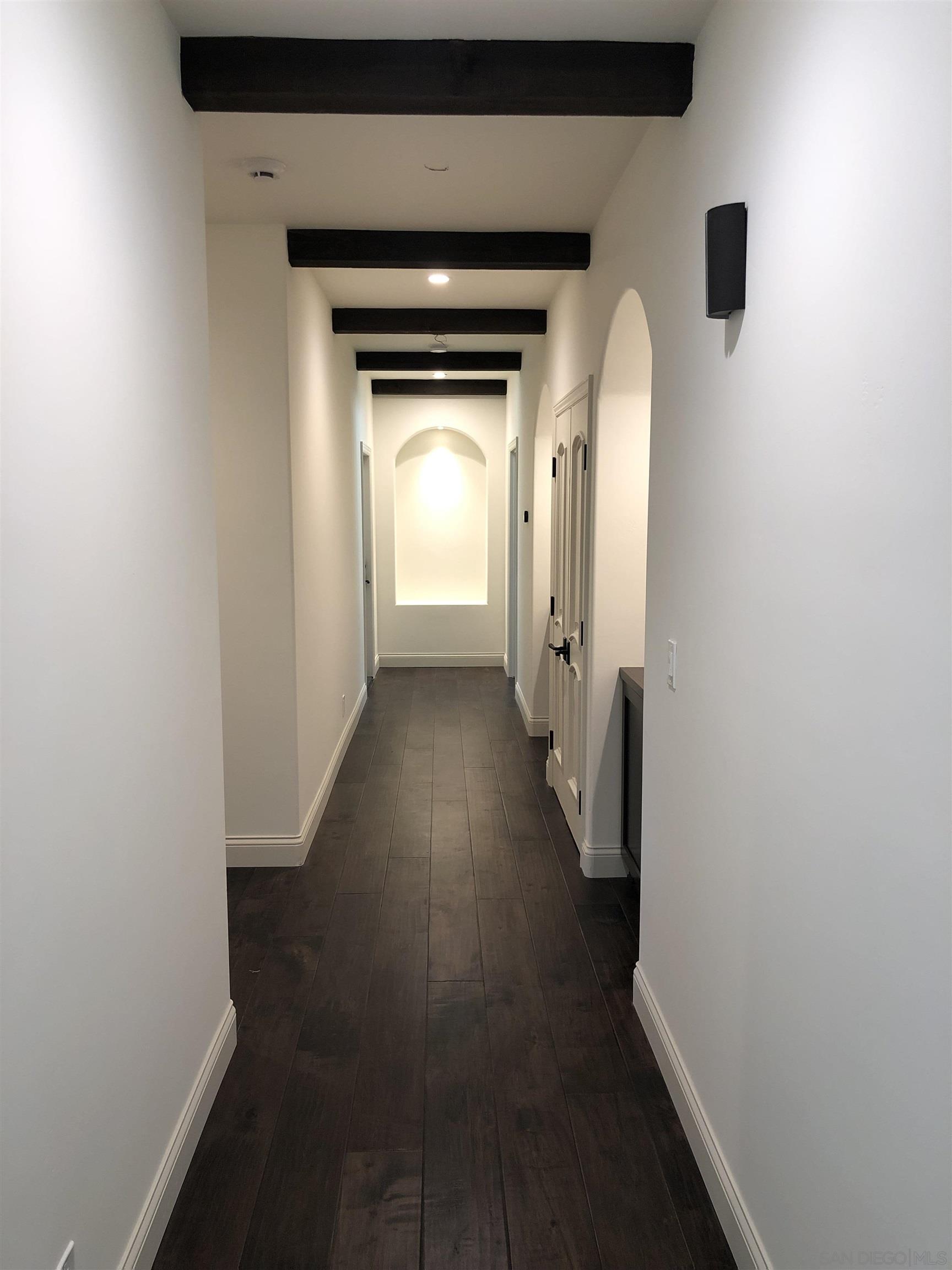 Detail Gallery Image 17 of 32 For 1153  Crest Dr, Encinitas,  CA 92024 - 3 Beds | 3 Baths