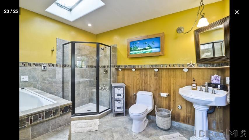 Detail Gallery Image 27 of 32 For 1153  Crest Dr, Encinitas,  CA 92024 - 3 Beds | 3 Baths