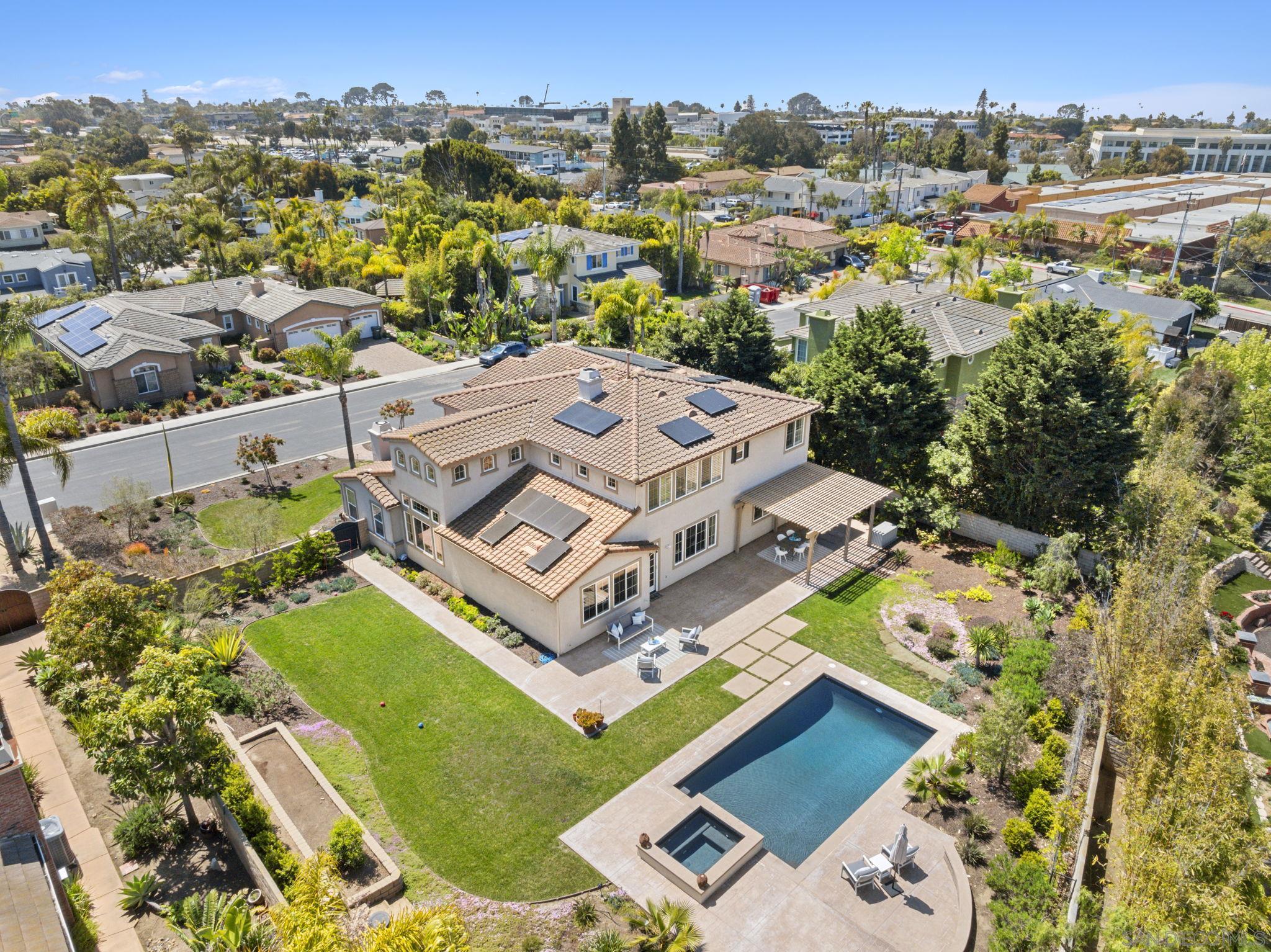 Detail Gallery Image 1 of 1 For 540  Nobel Ct, Encinitas,  CA 92024 - 5 Beds | 4 Baths