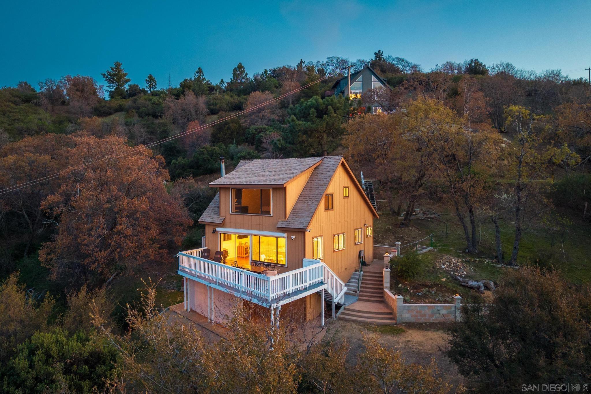 Detail Gallery Image 1 of 1 For 1090  Valley View Dr, Julian,  CA 92036 - 2 Beds | 2 Baths