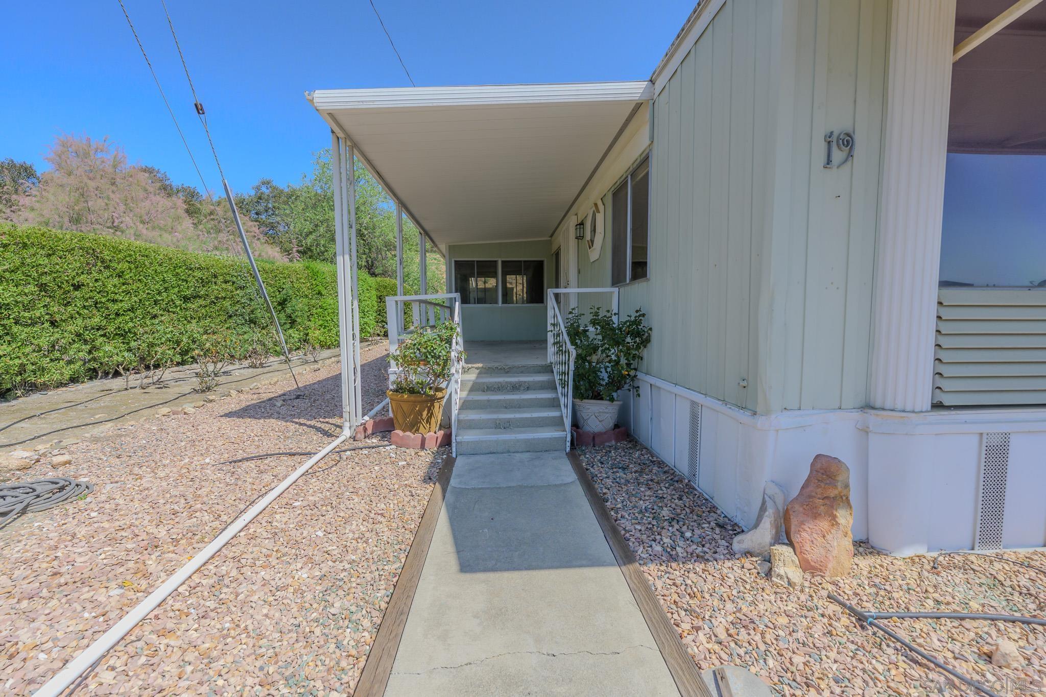 Detail Gallery Image 1 of 1 For 28890  Lilac Rd  19, Valley Center,  CA 92082 - 2 Beds | 2 Baths