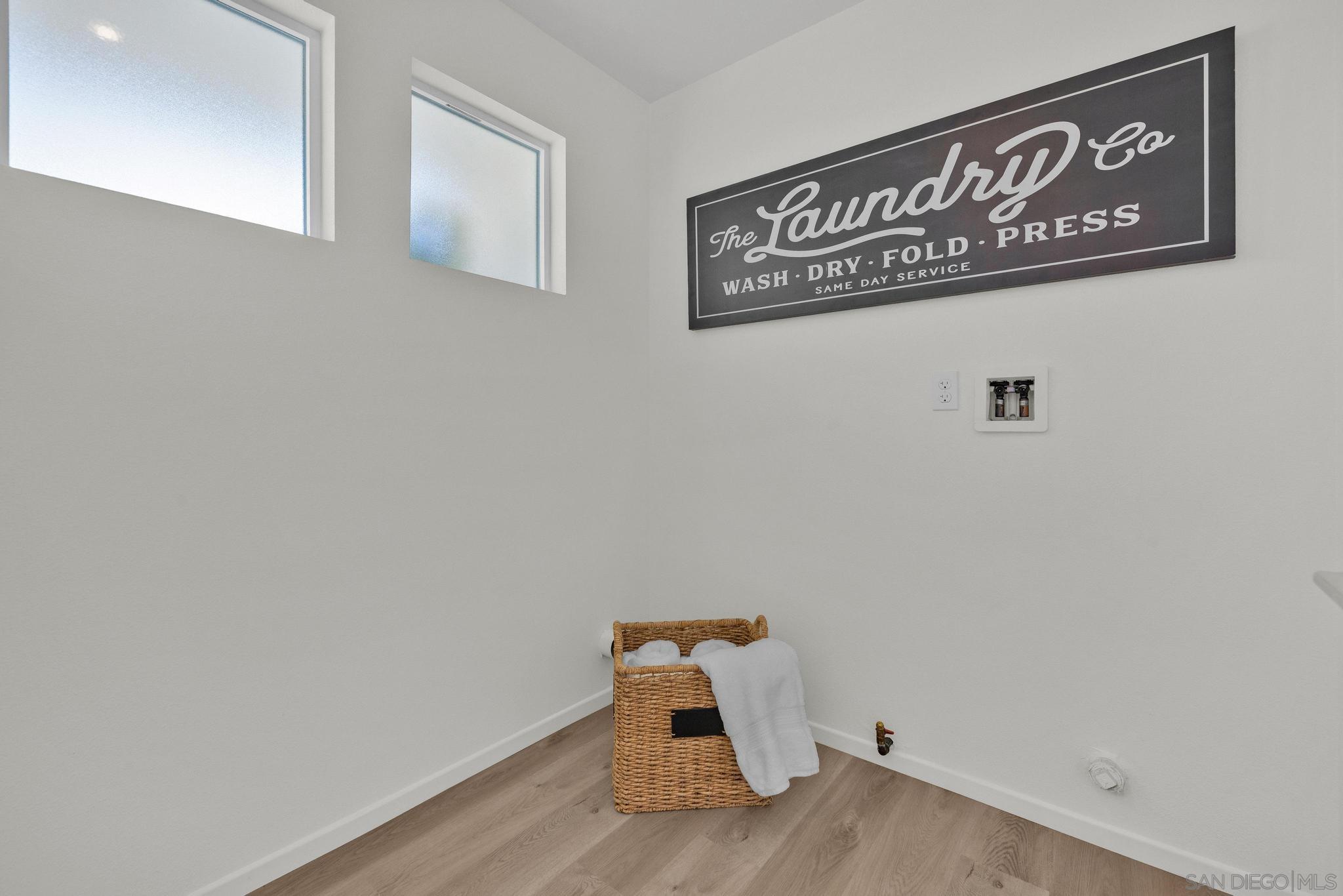 Detail Gallery Image 5 of 37 For 8164  Golden Ave, Lemon Grove,  CA 91945 - 3 Beds | 3 Baths