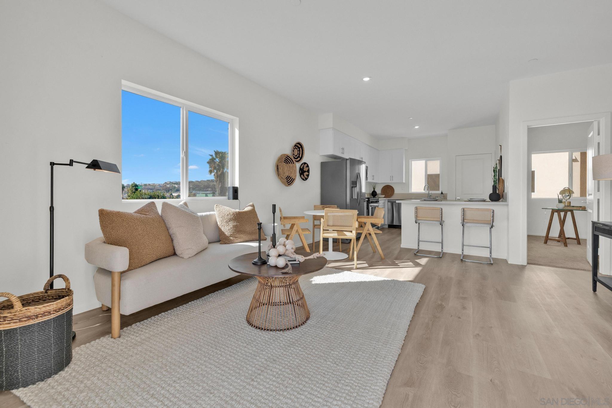 Detail Gallery Image 7 of 37 For 8164  Golden Ave, Lemon Grove,  CA 91945 - 3 Beds | 3 Baths