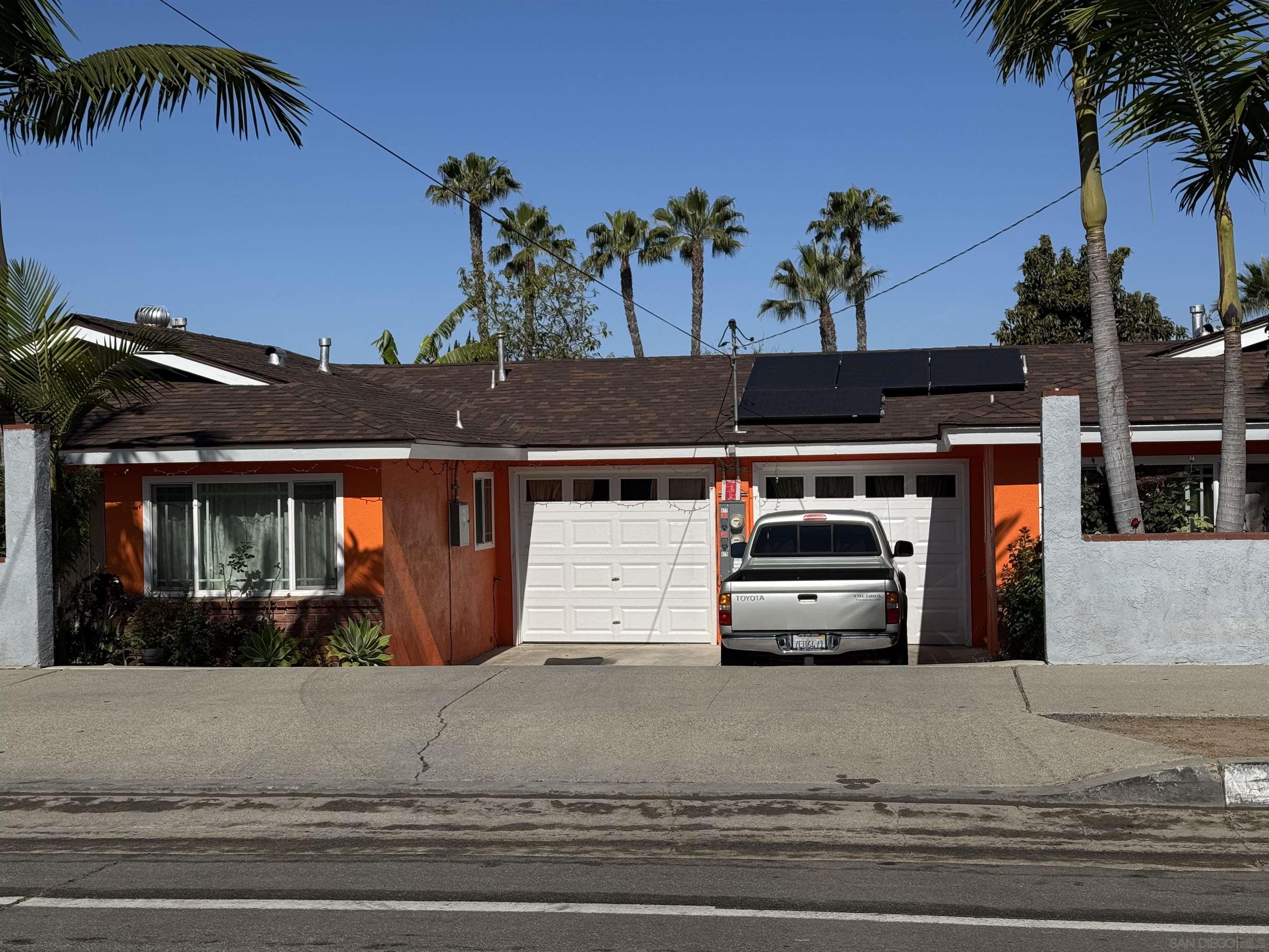 Detail Gallery Image 1 of 1 For 475-477 E Indian Rock Rd, Vista,  CA 92084 - – Beds | – Baths