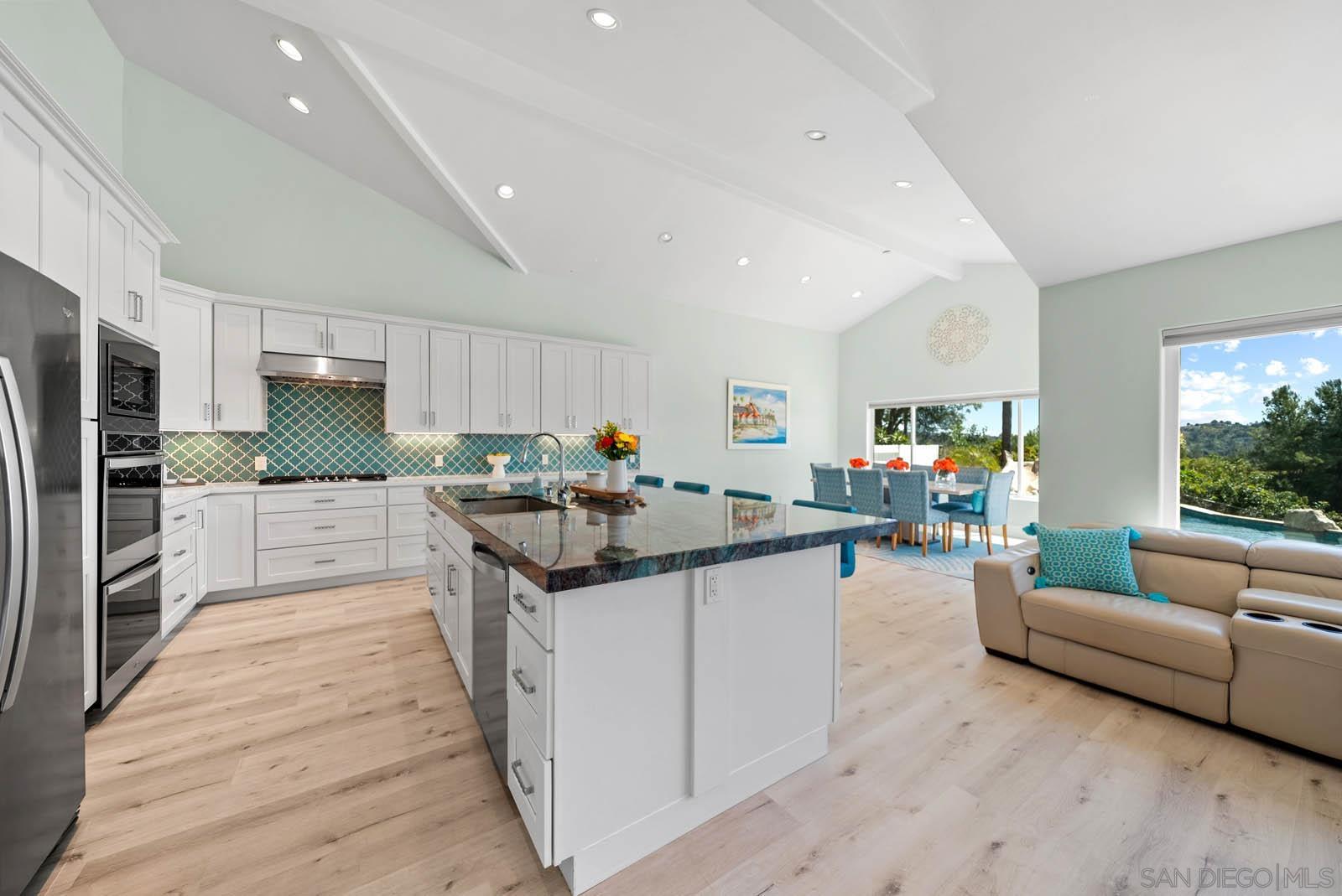 Detail Gallery Image 1 of 1 For 17221  Cloudcroft Dr, Poway,  CA 92064 - 4 Beds | 3 Baths