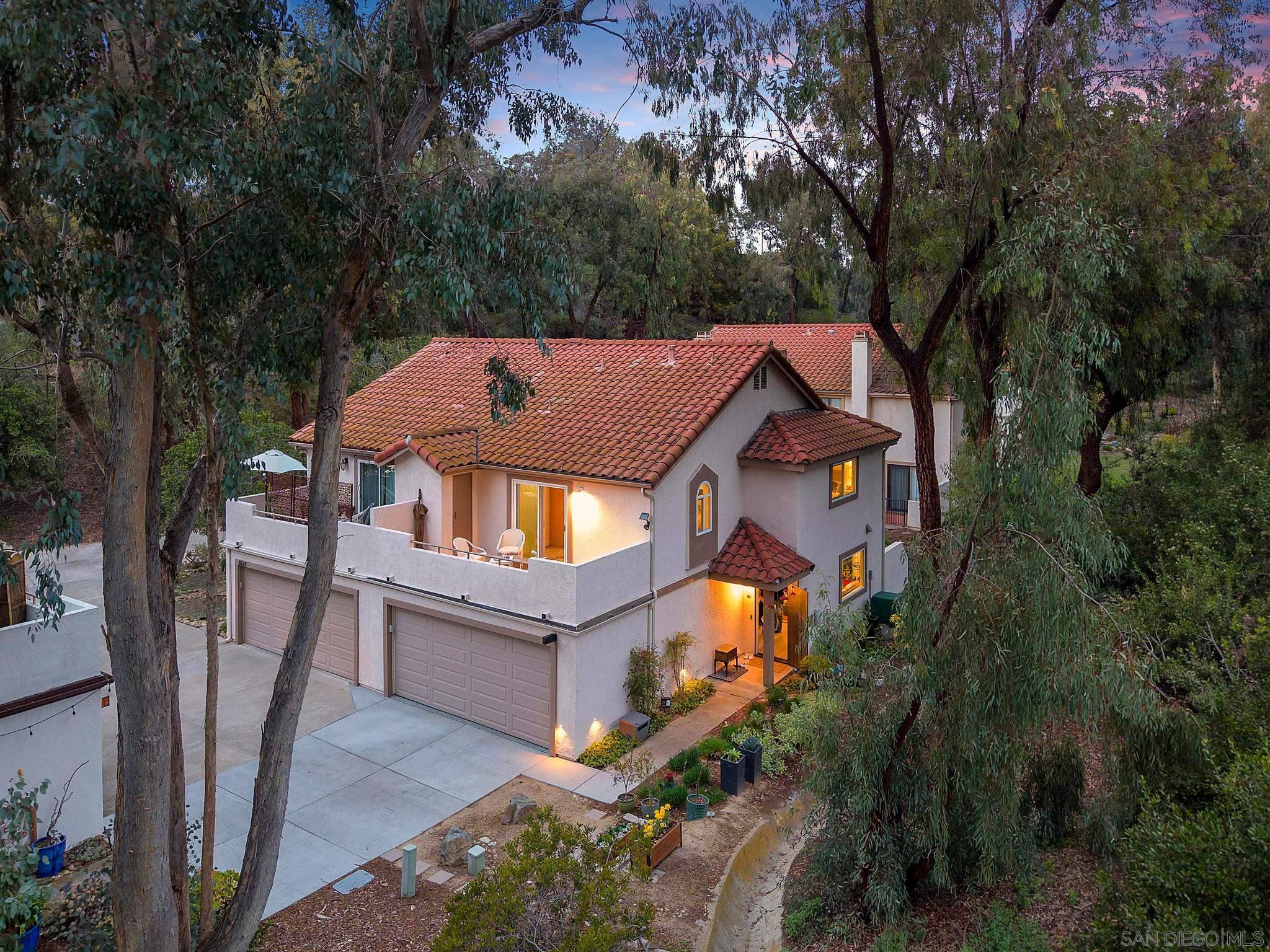 Detail Gallery Image 1 of 1 For 1867  Whaley Ave, San Diego,  CA 92104 - 3 Beds | 2/1 Baths