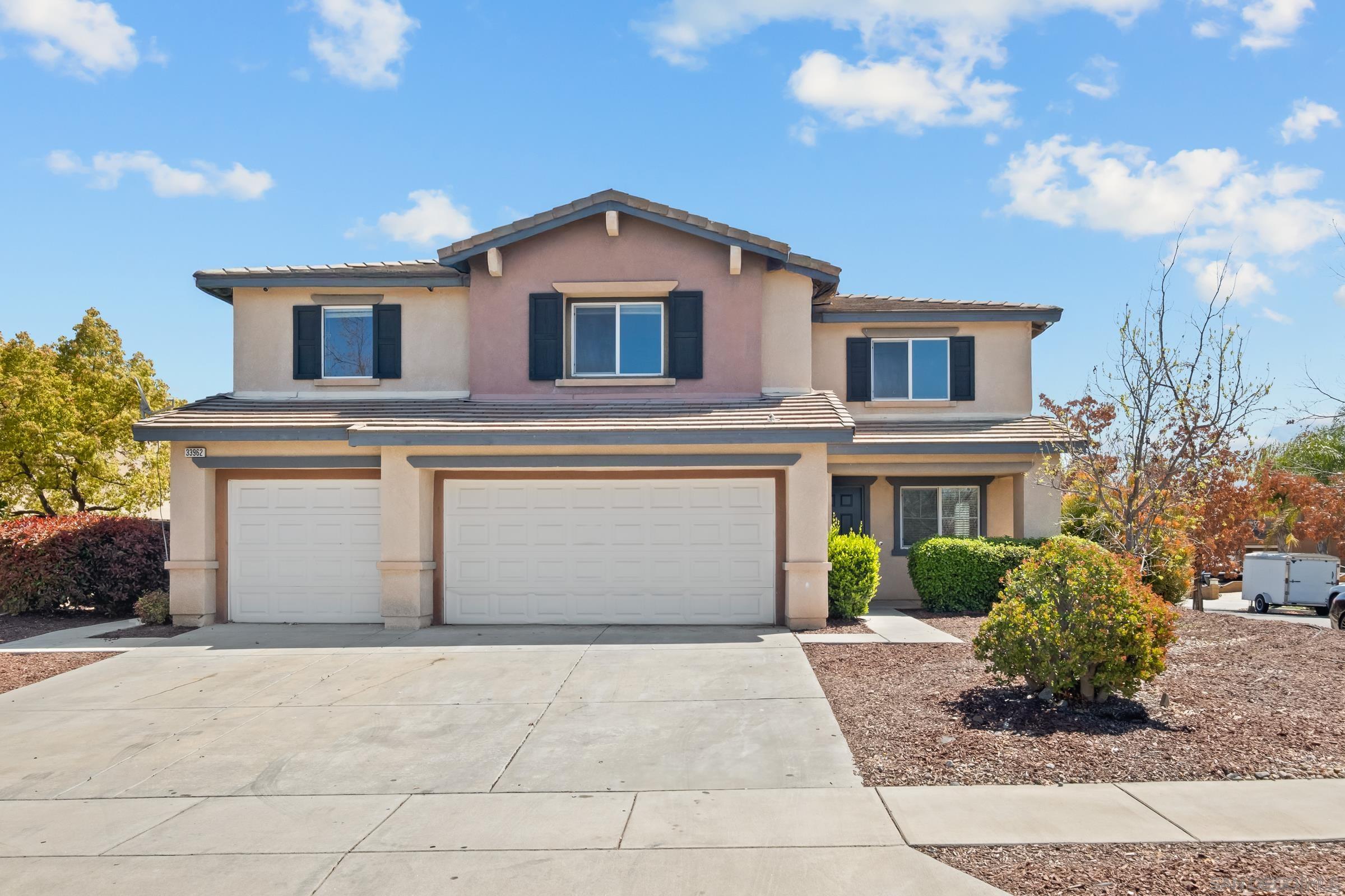 Detail Gallery Image 1 of 1 For 33962  Nightingale Ave., Murrieta,  CA 92563 - 5 Beds | 3 Baths