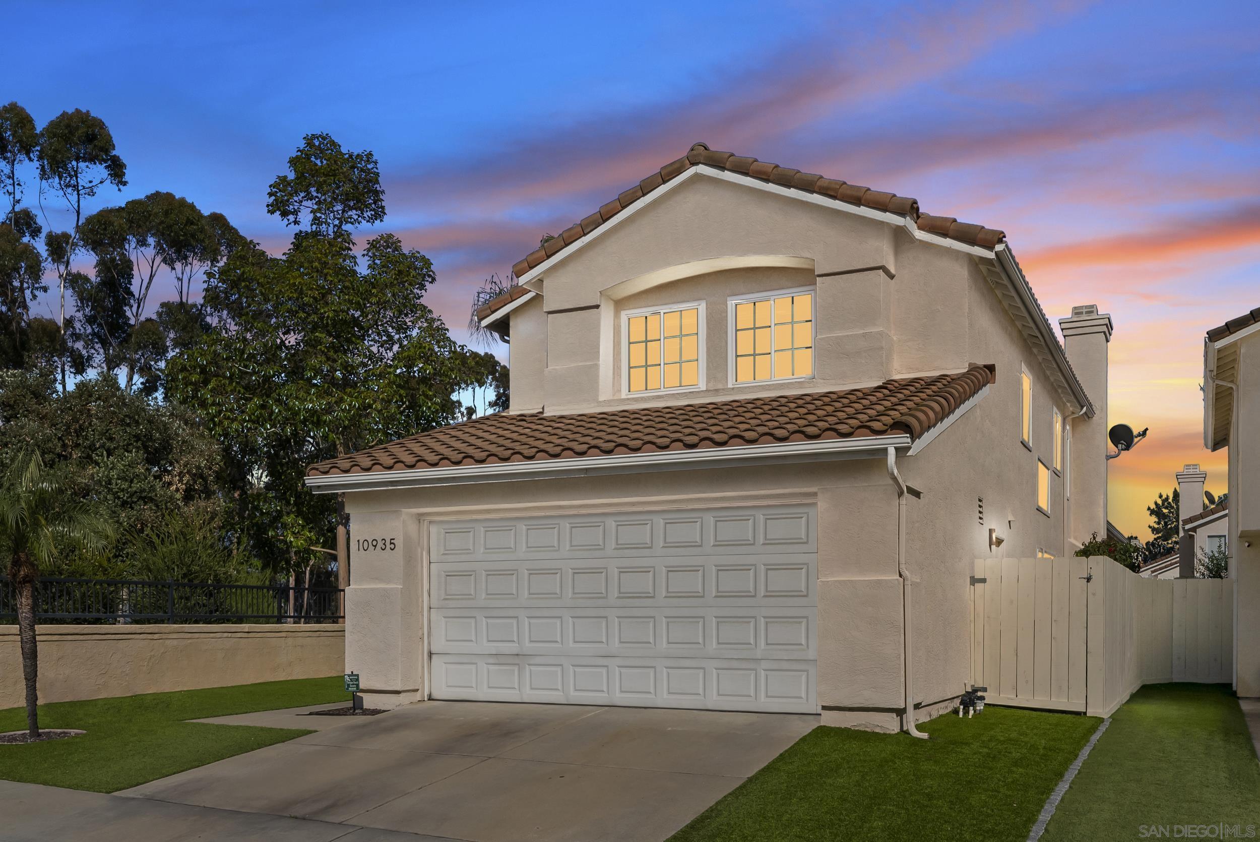 Detail Gallery Image 1 of 1 For 10935  Caminito Arboles, San Diego,  CA 92131 - 4 Beds | 2/1 Baths