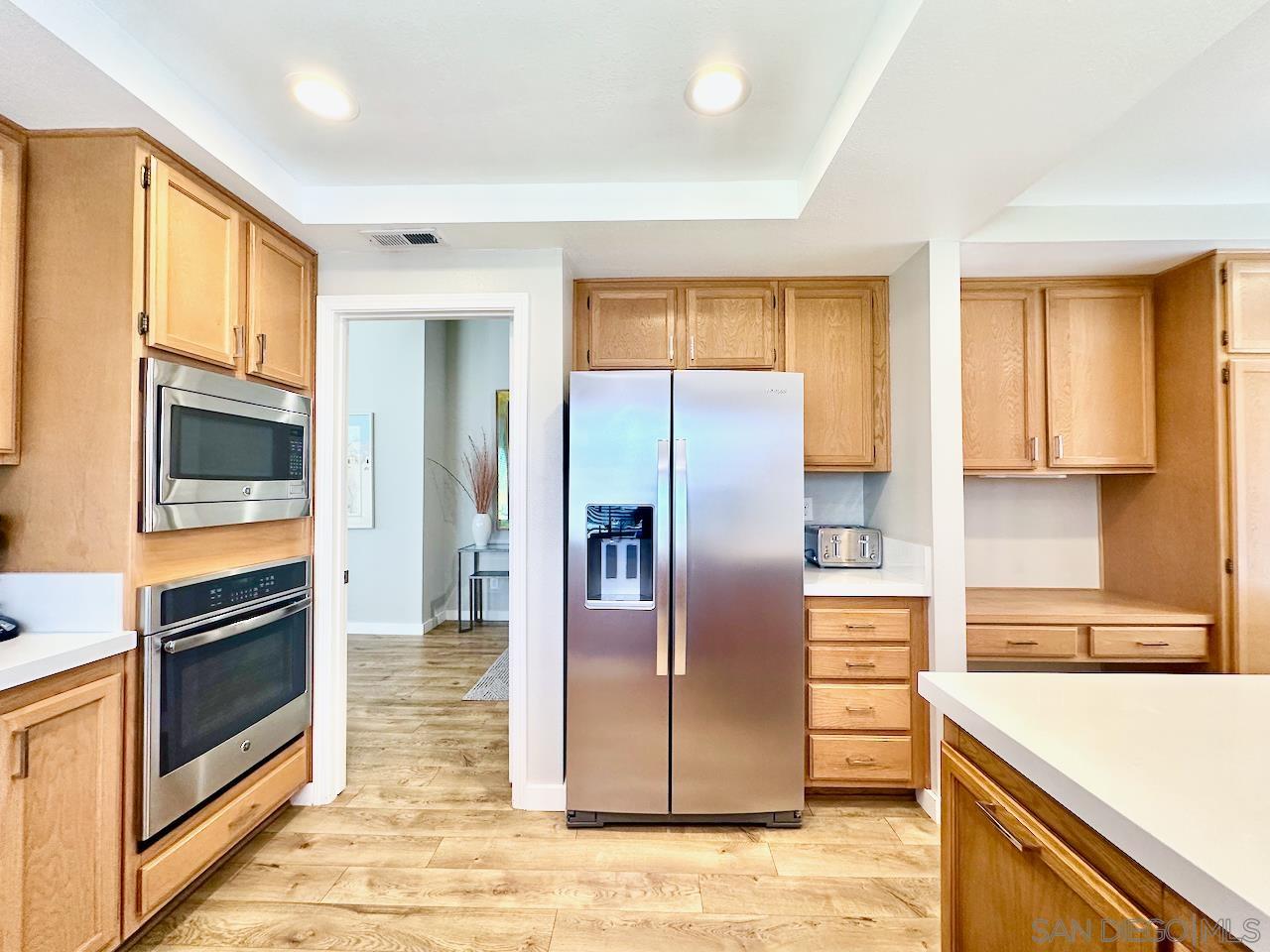 Detail Gallery Image 14 of 63 For 13242  Courtland Terrace, San Diego,  CA 92130 - 3 Beds | 3 Baths