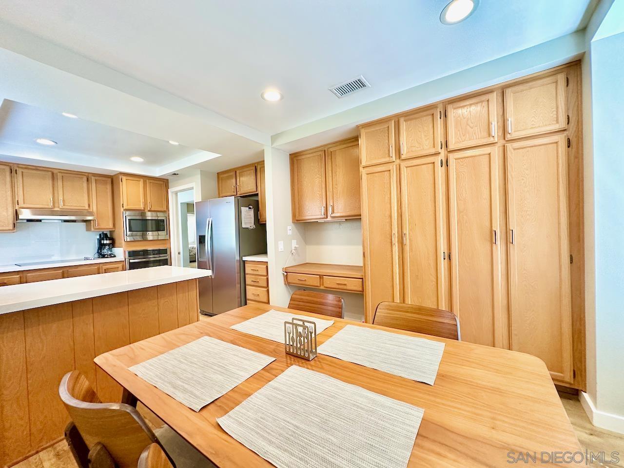 Detail Gallery Image 20 of 63 For 13242  Courtland Terrace, San Diego,  CA 92130 - 3 Beds | 3 Baths