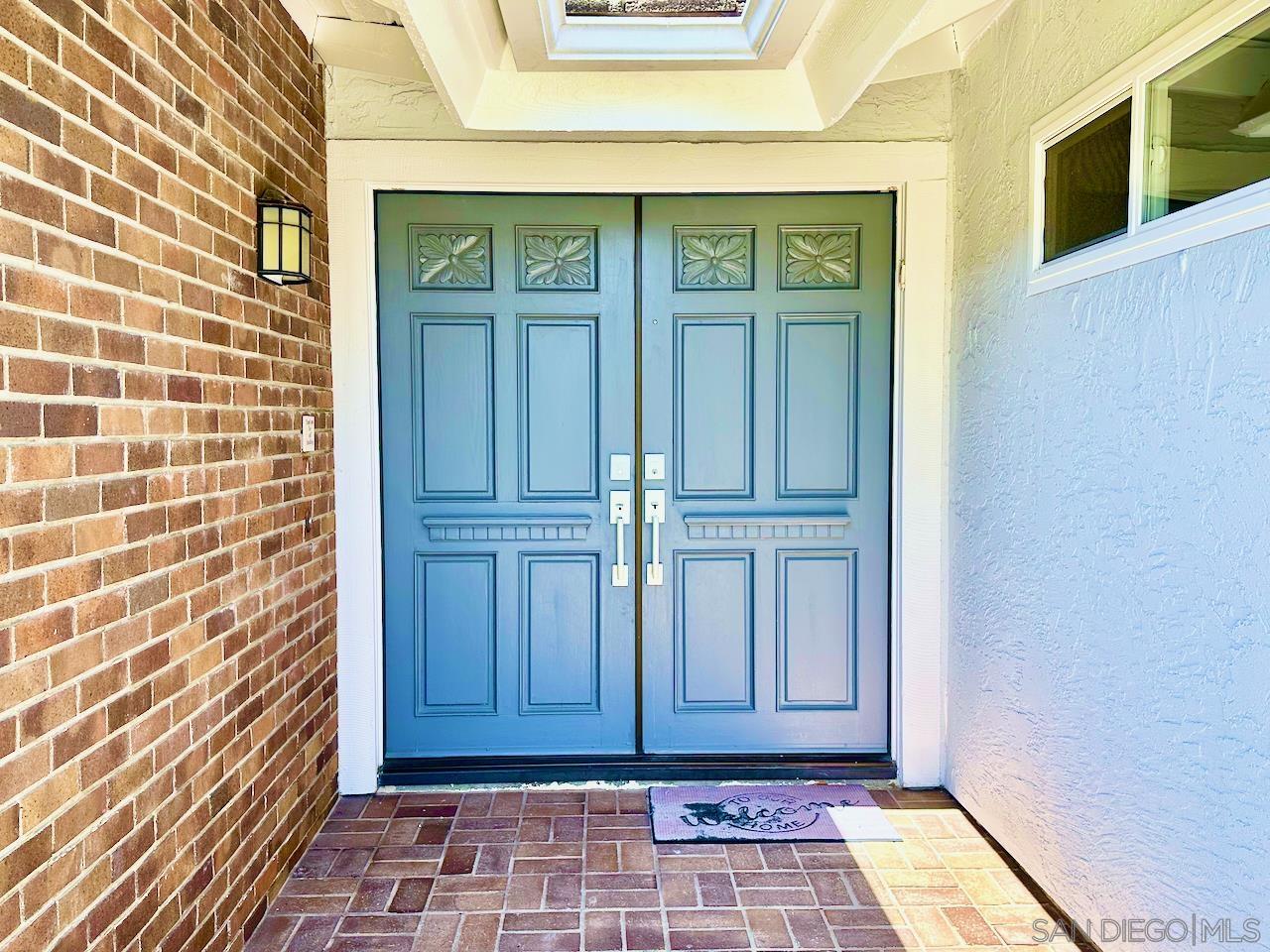 Detail Gallery Image 3 of 63 For 13242  Courtland Terrace, San Diego,  CA 92130 - 3 Beds | 3 Baths