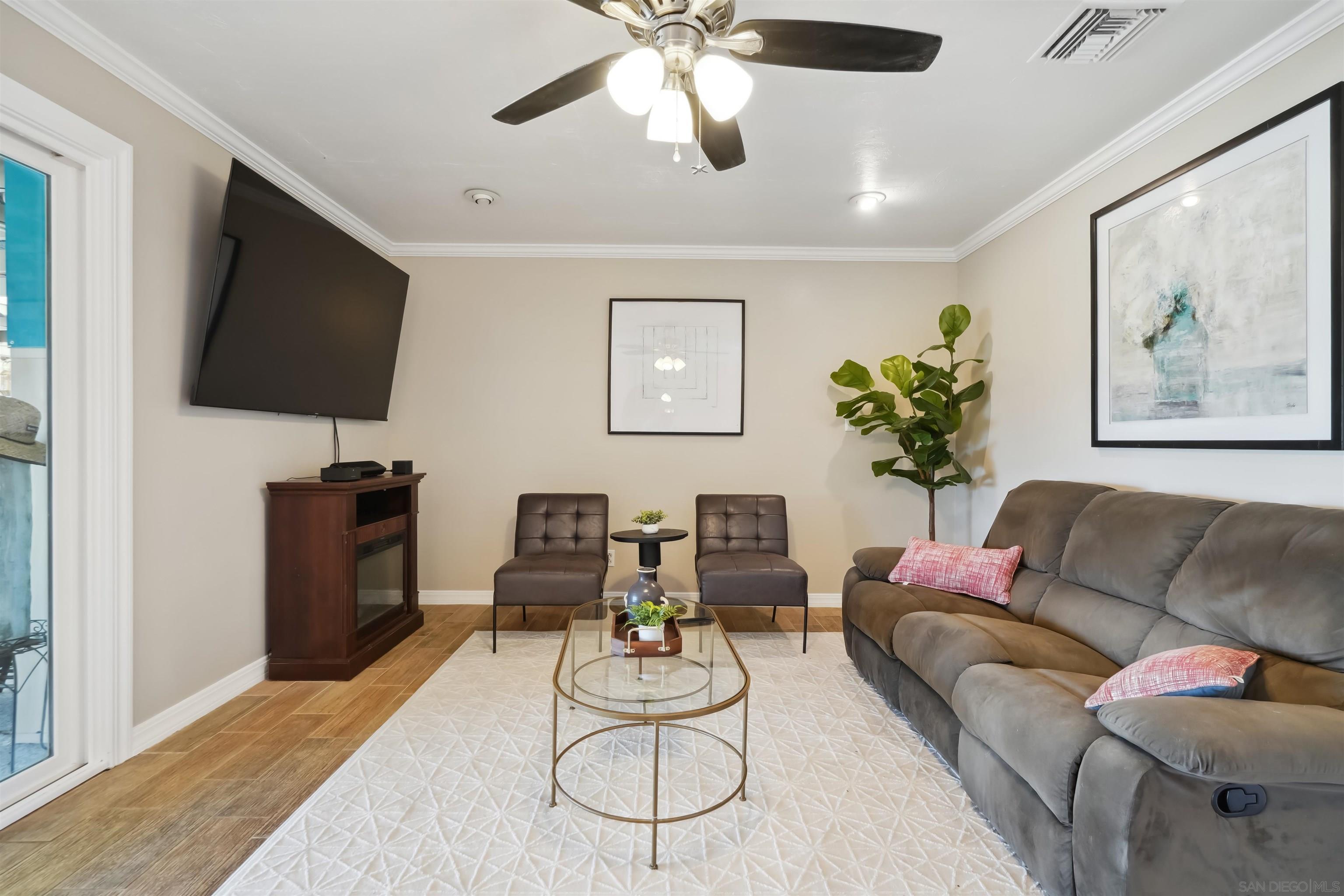 Detail Gallery Image 1 of 1 For 9537 E Hartland Cir, Santee,  CA 92071 - 3 Beds | 2 Baths