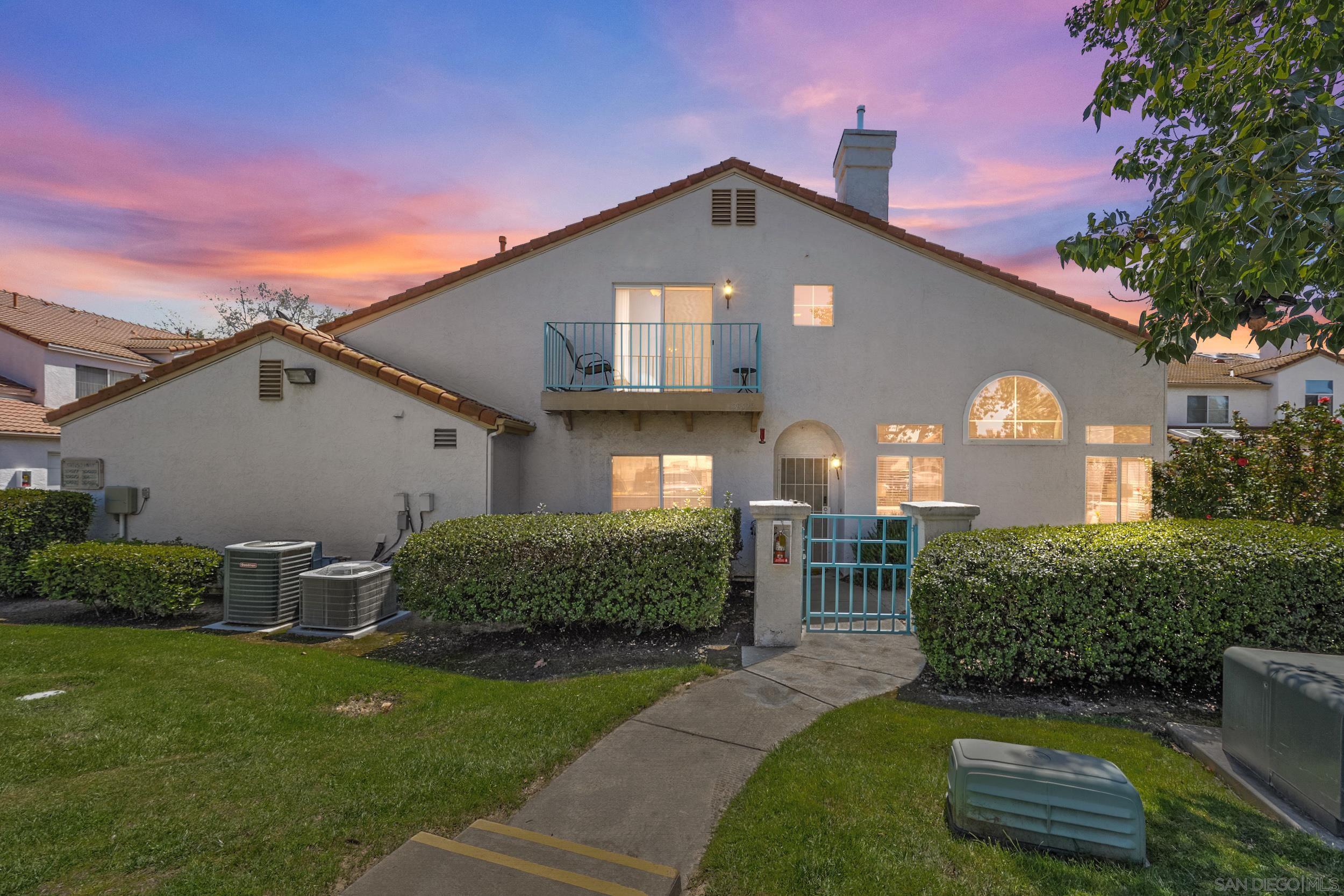 Detail Gallery Image 1 of 1 For 29577  Cara Way, Temecula,  CA 92591 - 3 Beds | 3 Baths